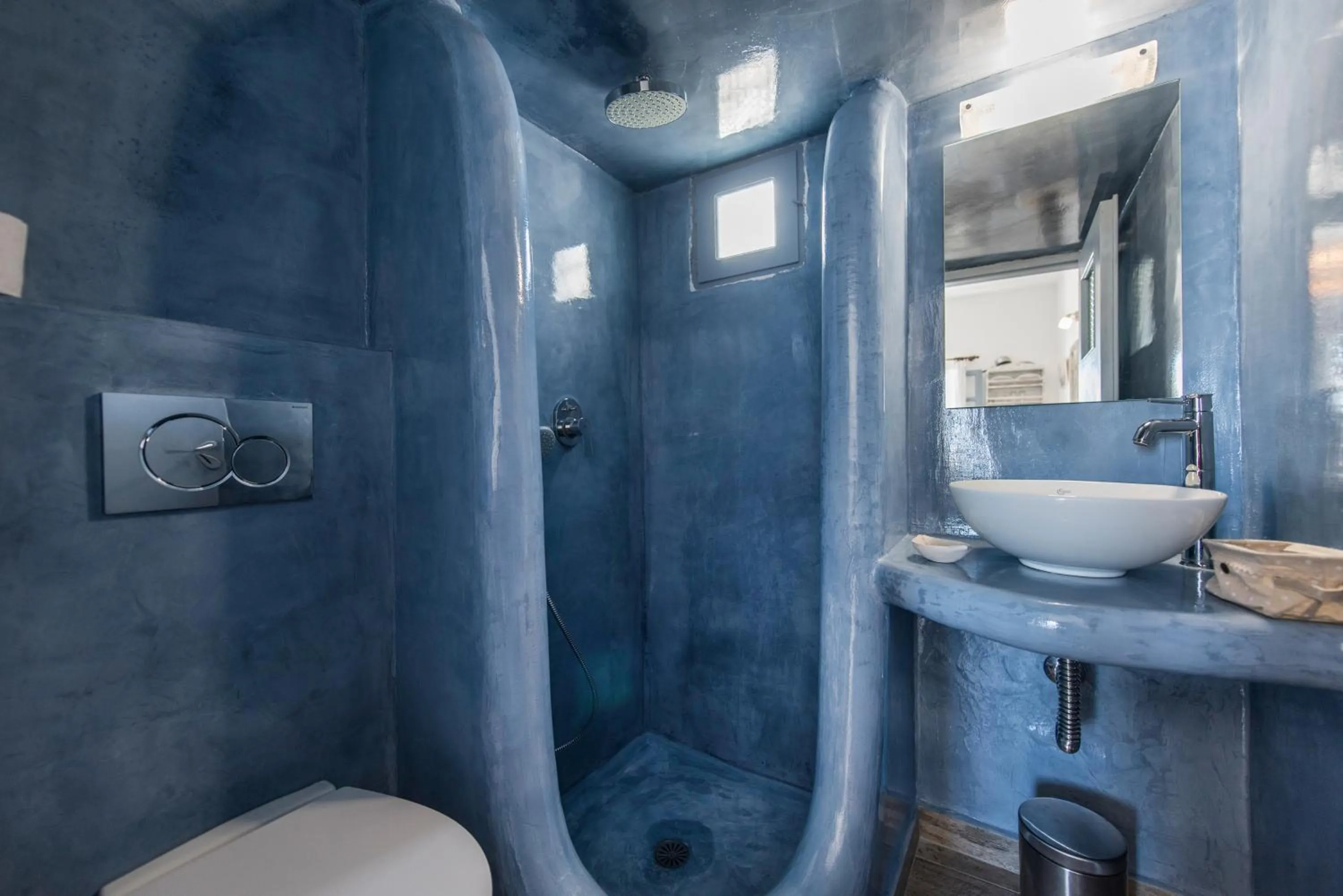 Bathroom in Maryloujohn Villas Oia