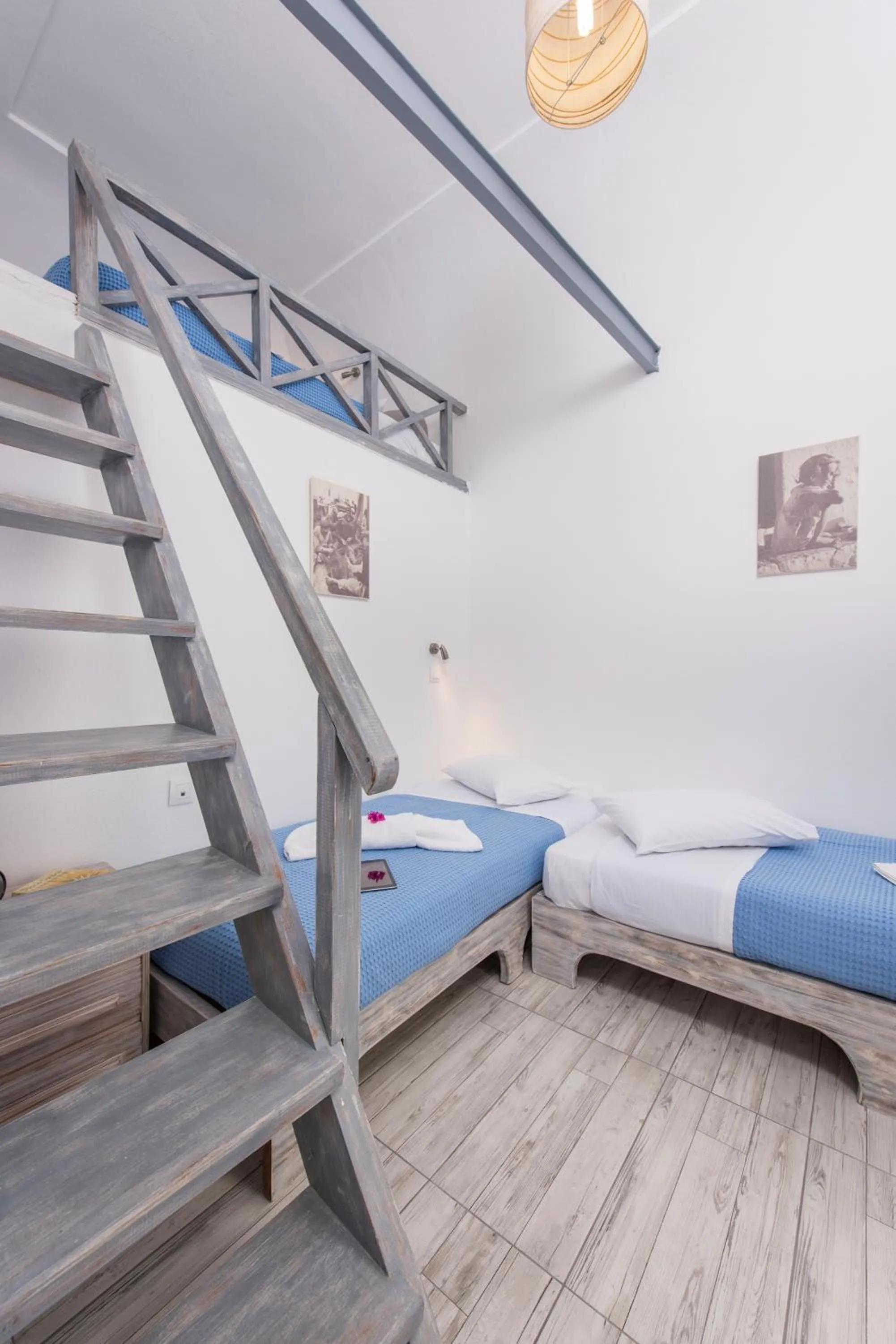 Bedroom, Bed in Maryloujohn Villas Oia