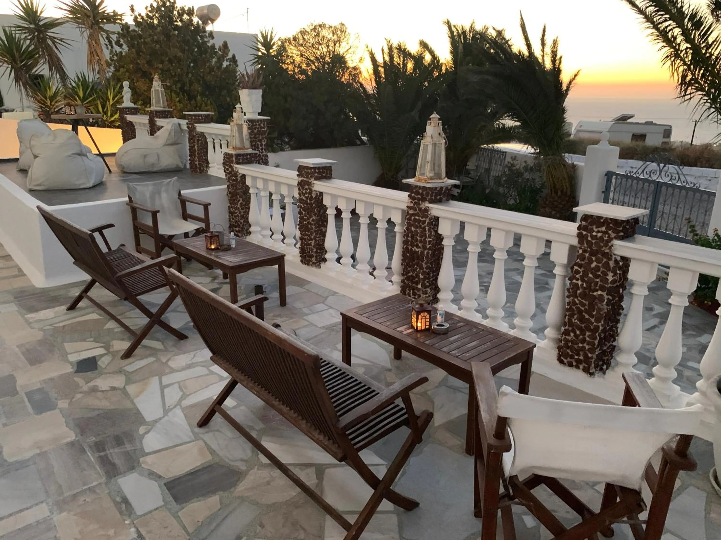 Patio in Maryloujohn Villas Oia