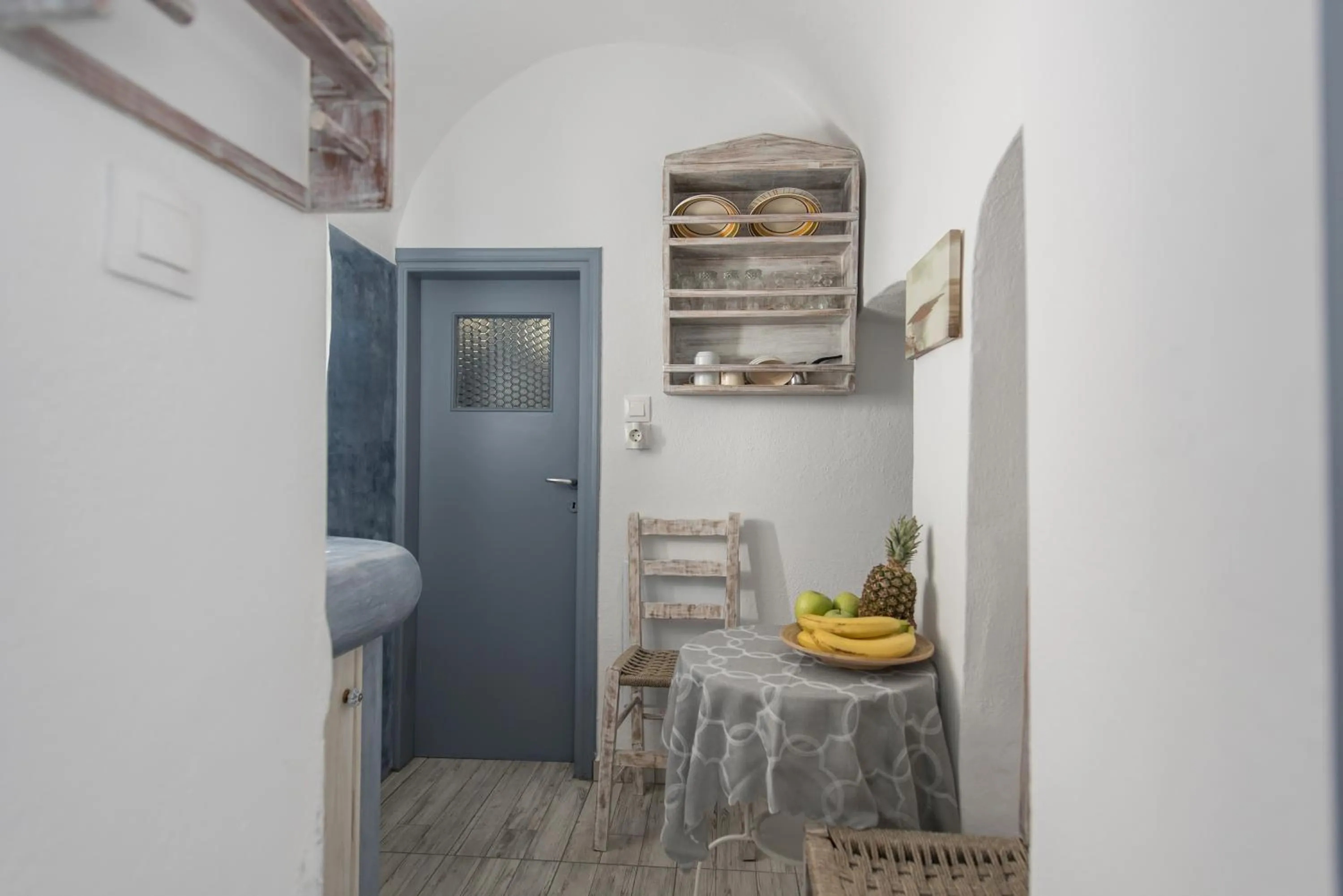 Coffee/tea facilities in Maryloujohn Villas Oia