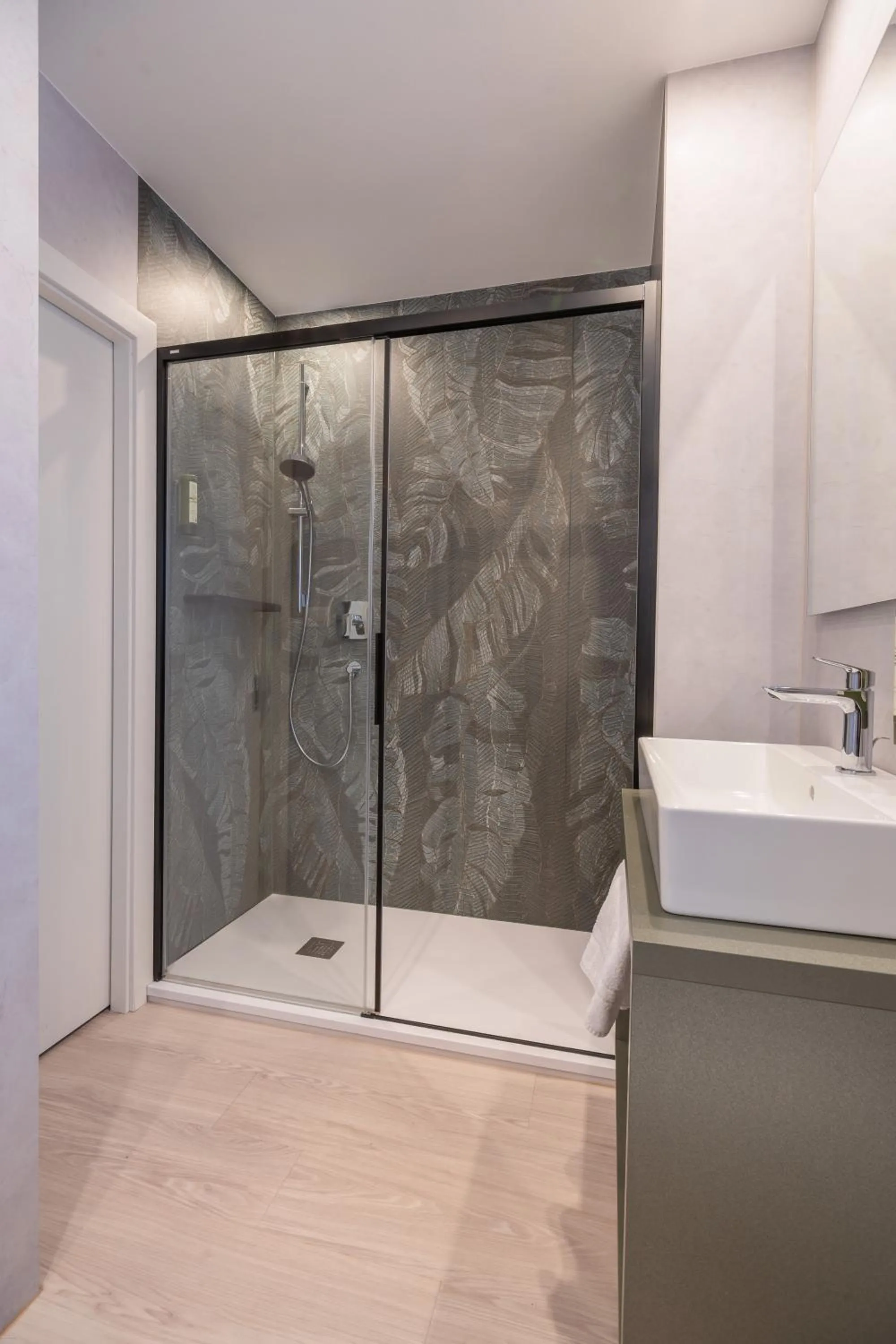 Shower in Boutique Hotel Am Park