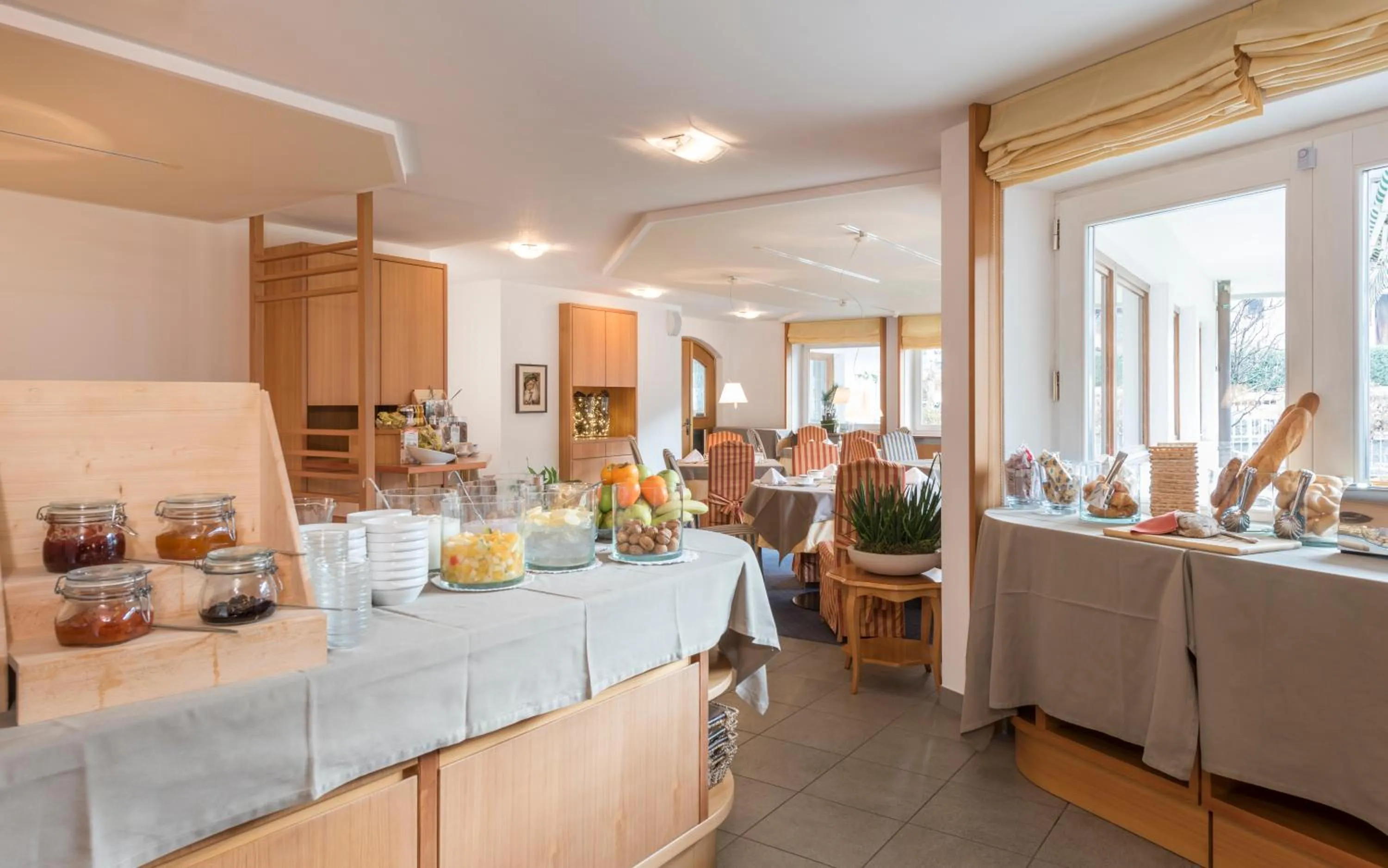 Restaurant/places to eat in Boutique Hotel Am Park