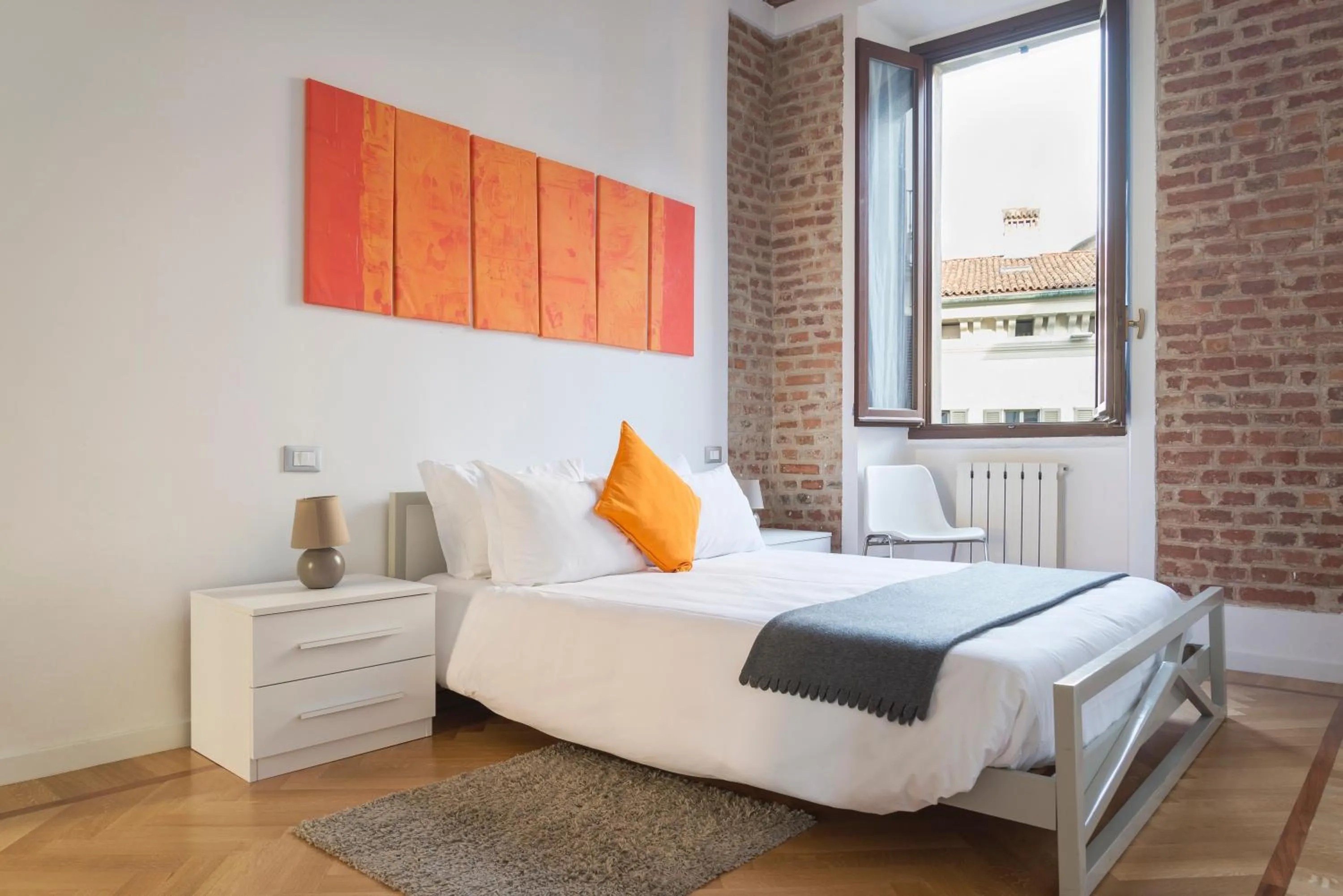 Bedroom, Bed in Heart Milan Apartments Duomo Colonne