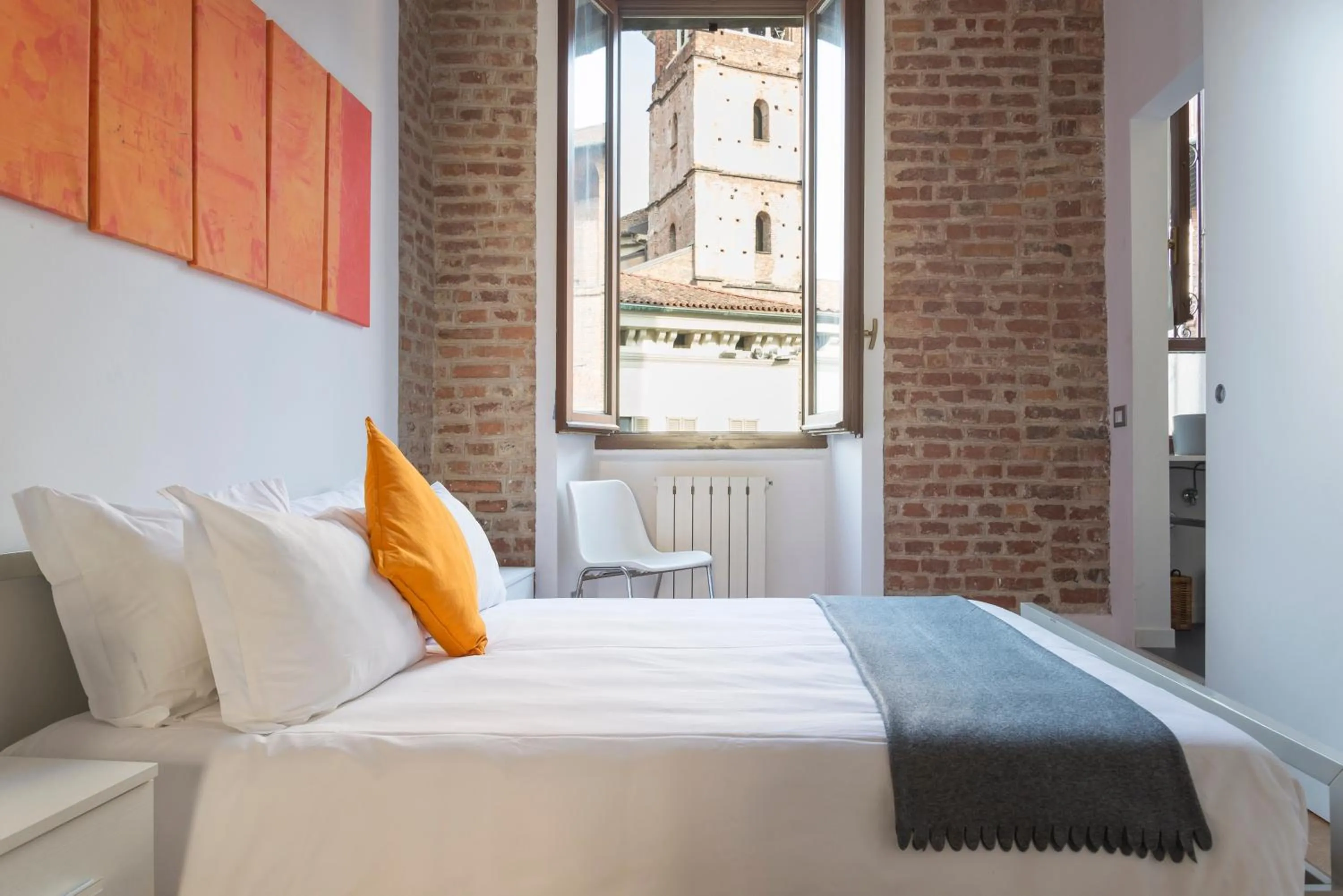 Bedroom, Bed in Heart Milan Apartments Duomo Colonne