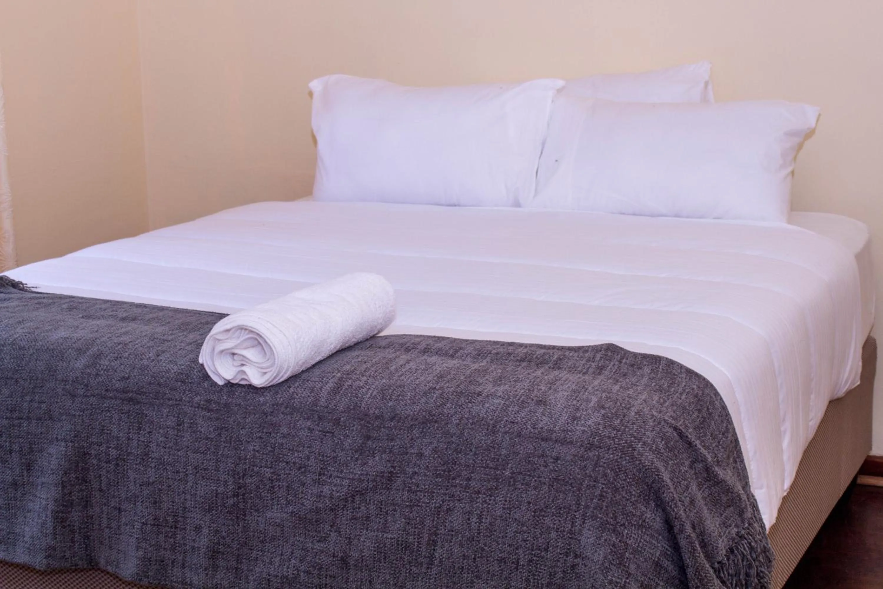 Bed in Royal Guest House