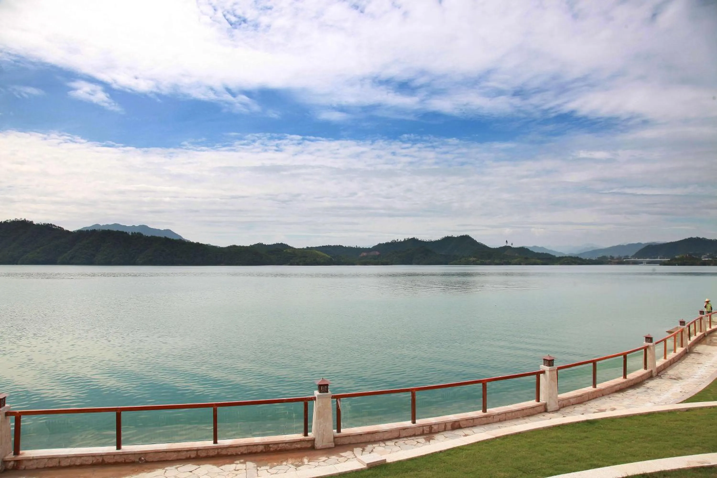 Property building in Hilton Hangzhou Qiandao Lake Resort