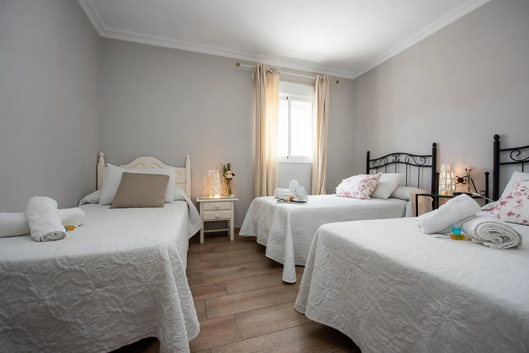 Bed in Hostal La Muralla