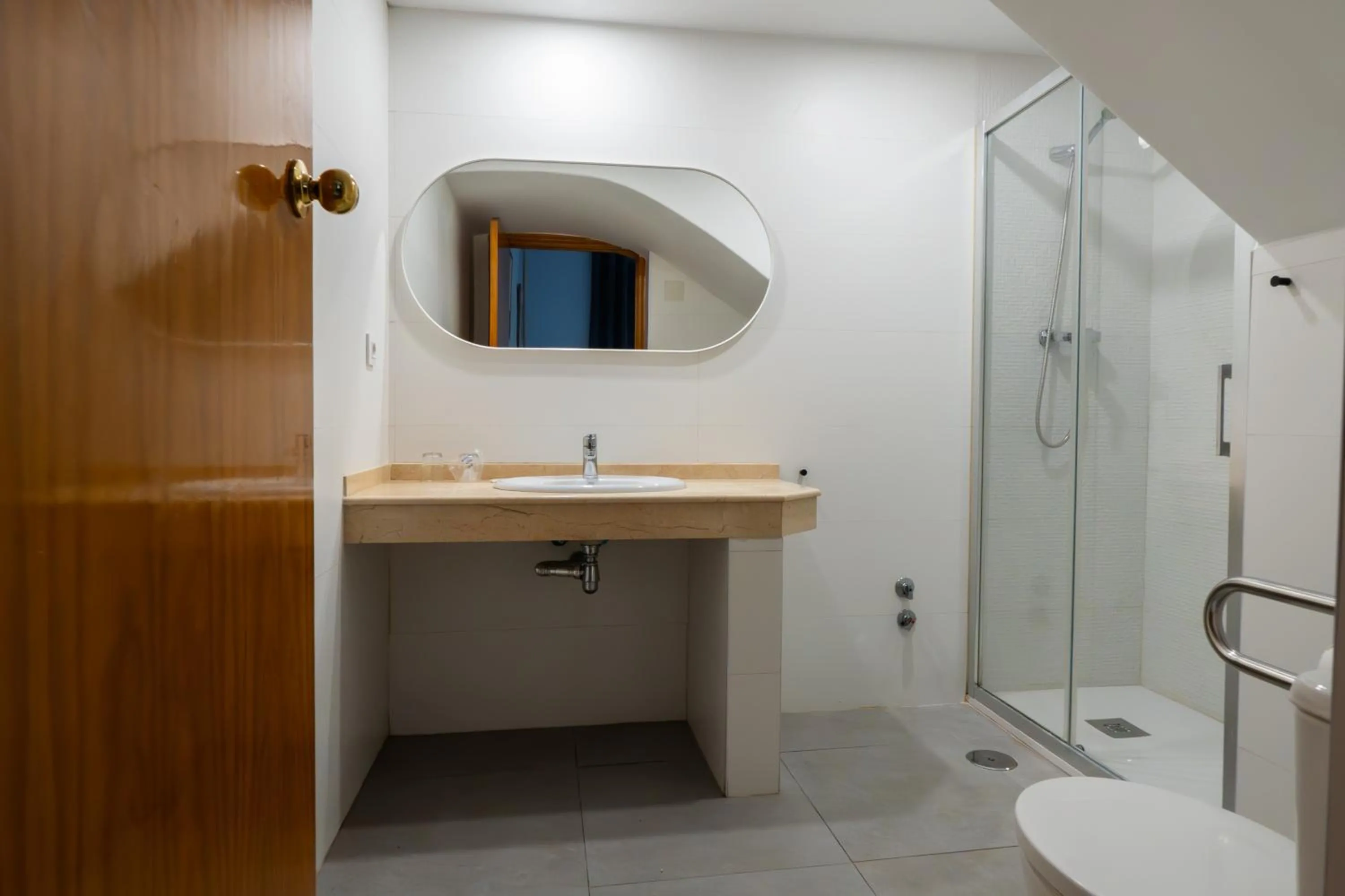 Bathroom in Hostal La Muralla