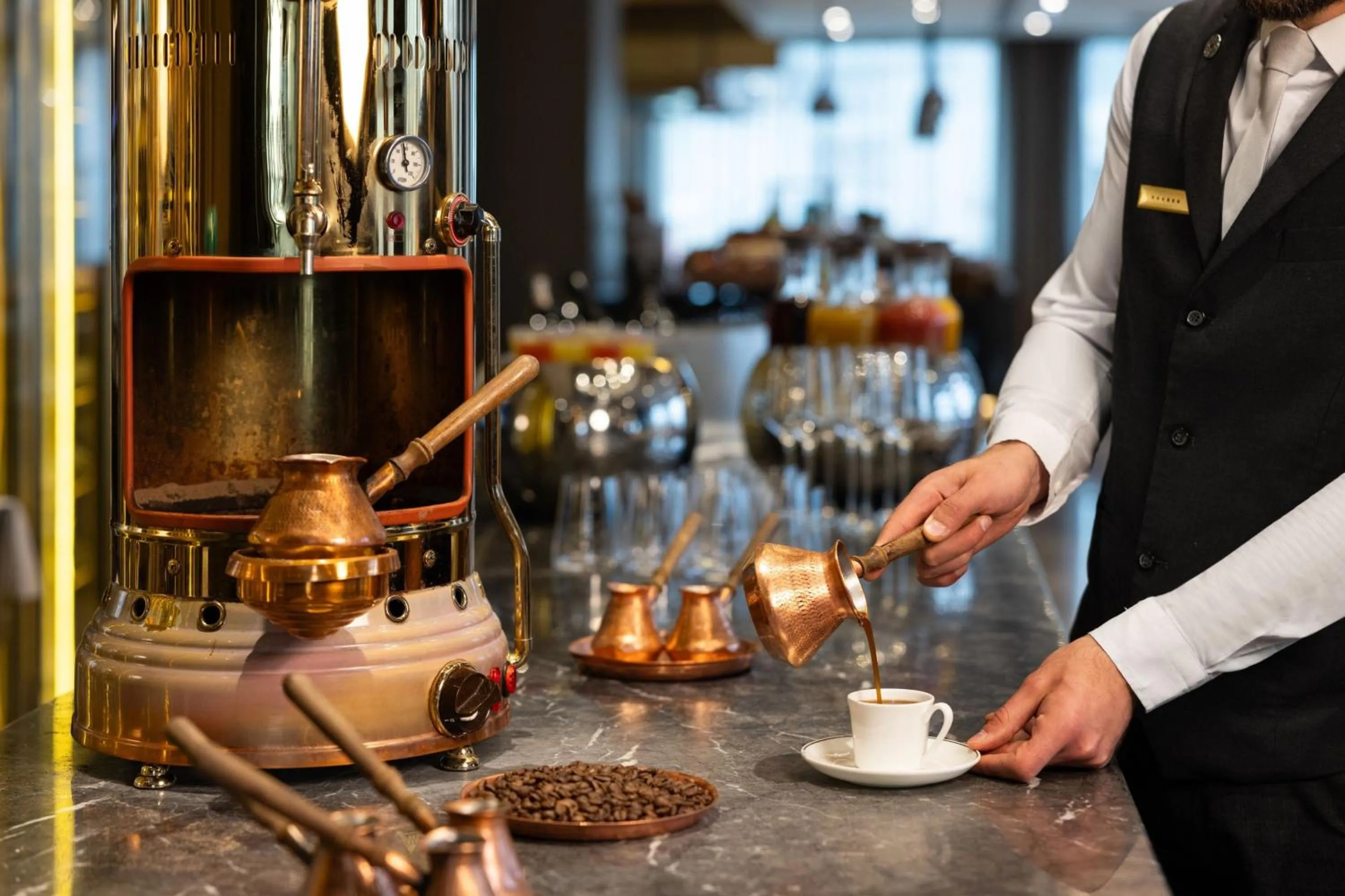 Restaurant/places to eat in The Alexander, a Luxury Collection Hotel, Yerevan