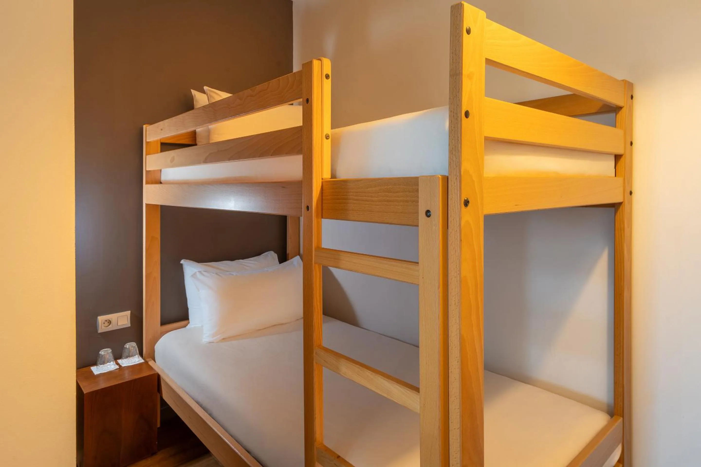 bunk bed, Bed in Sure Hotel By Best Western Guerande