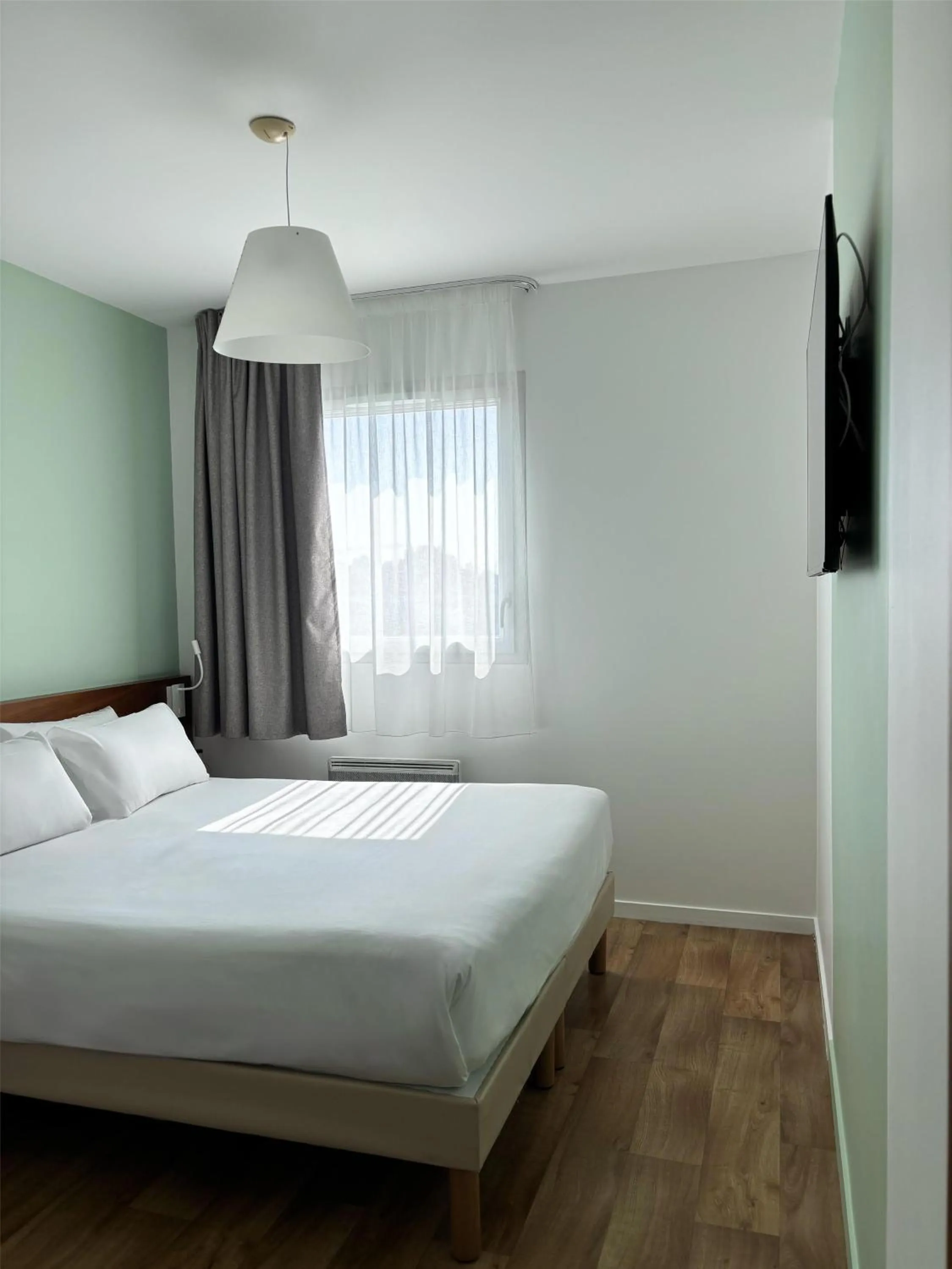 Bedroom, Bed in Sure Hotel By Best Western Guerande