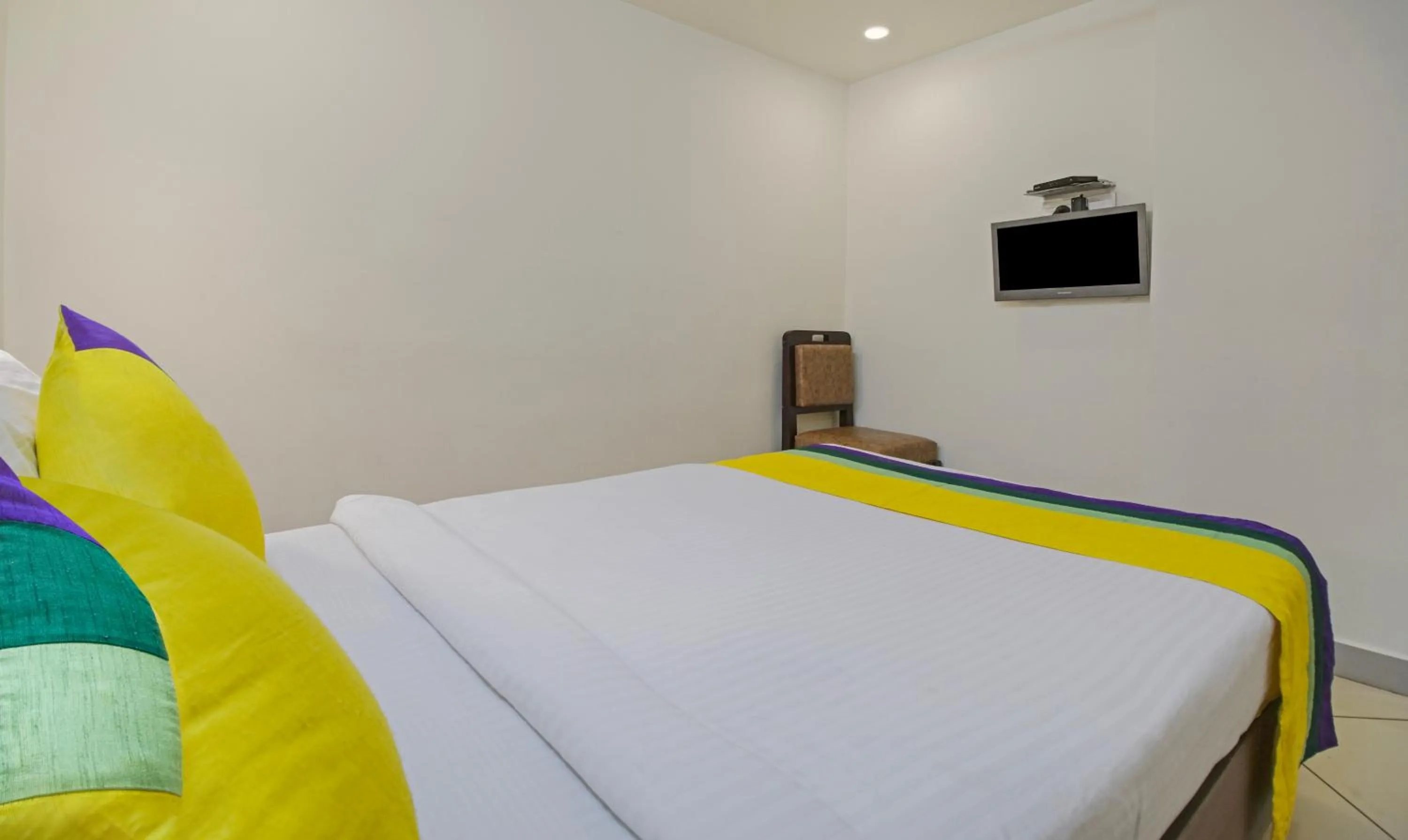 Bed in Itsy Hotels N Square