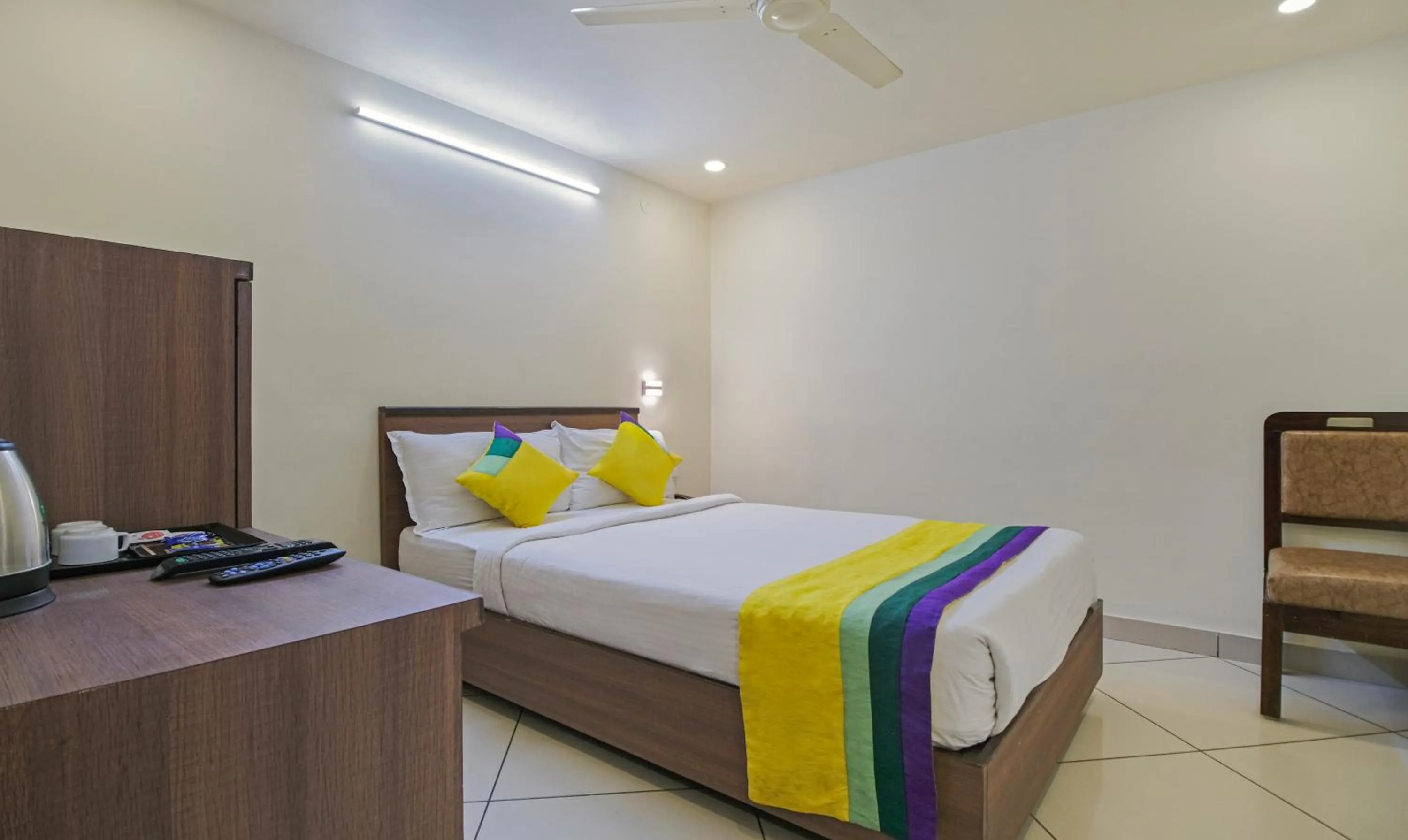 Bed in Itsy Hotels N Square