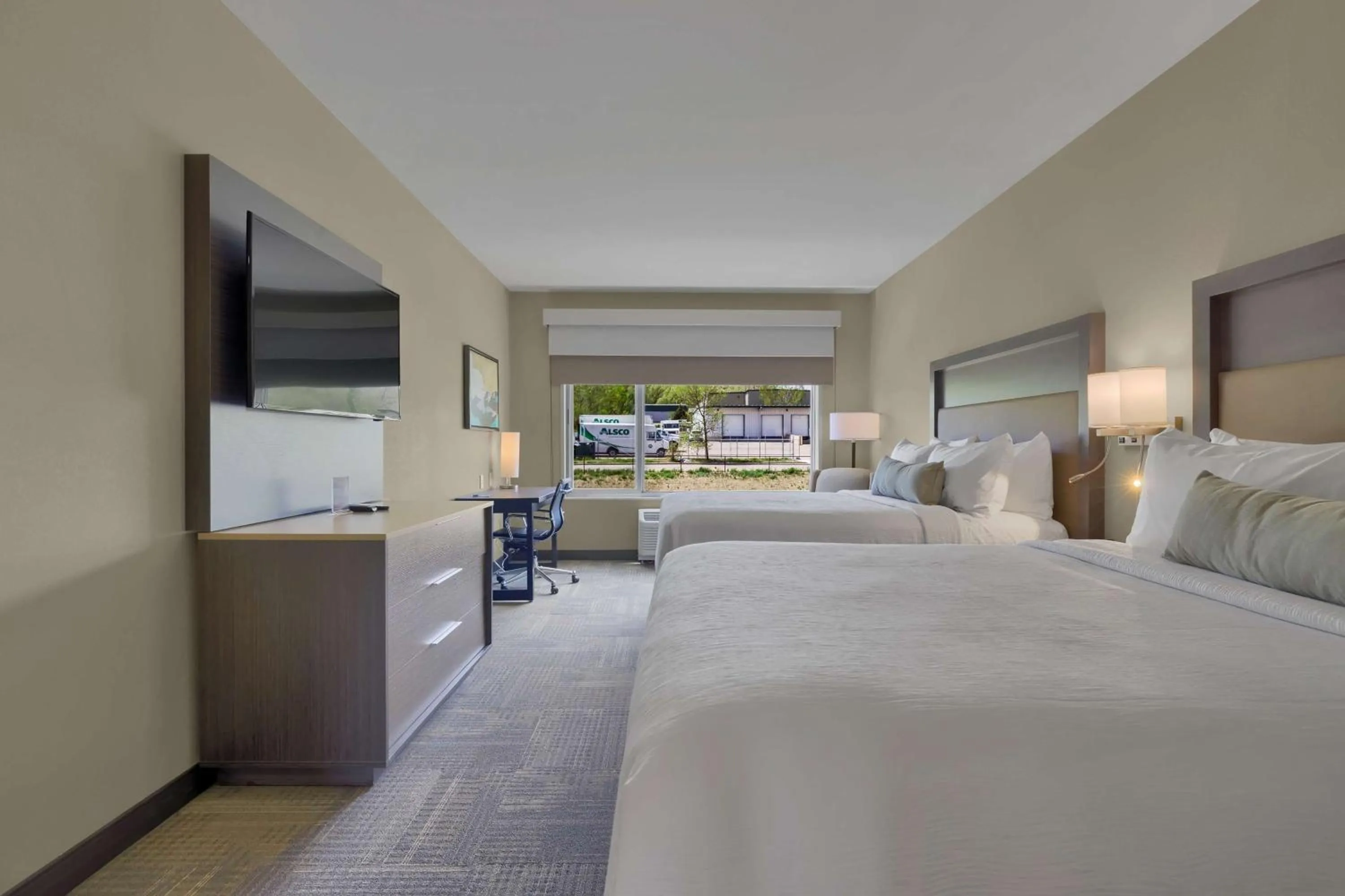 Bedroom, Bed in Best Western Plus Fillmore Inn & Suites