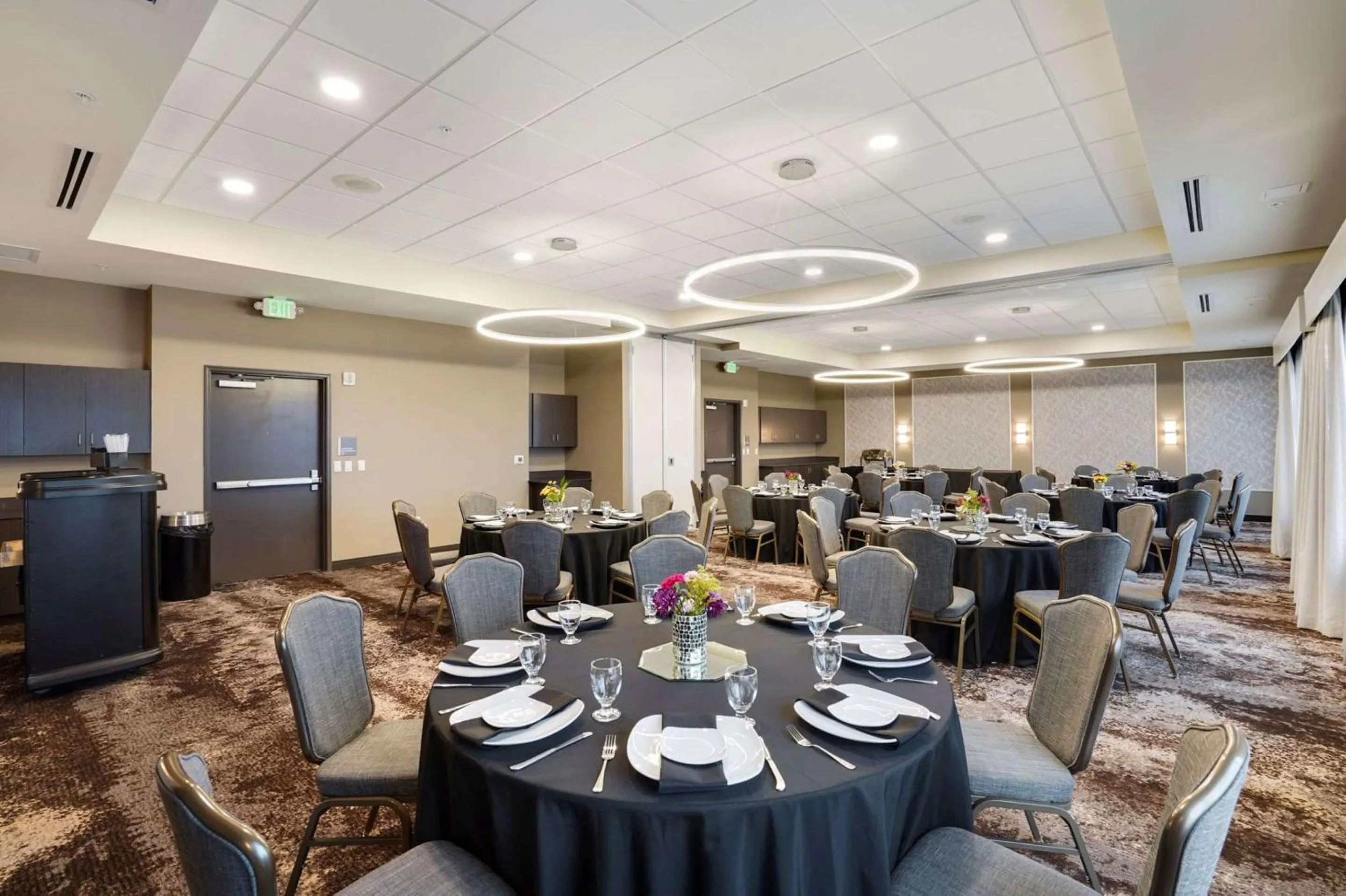 Meeting/conference room in Best Western Plus Fillmore Inn & Suites