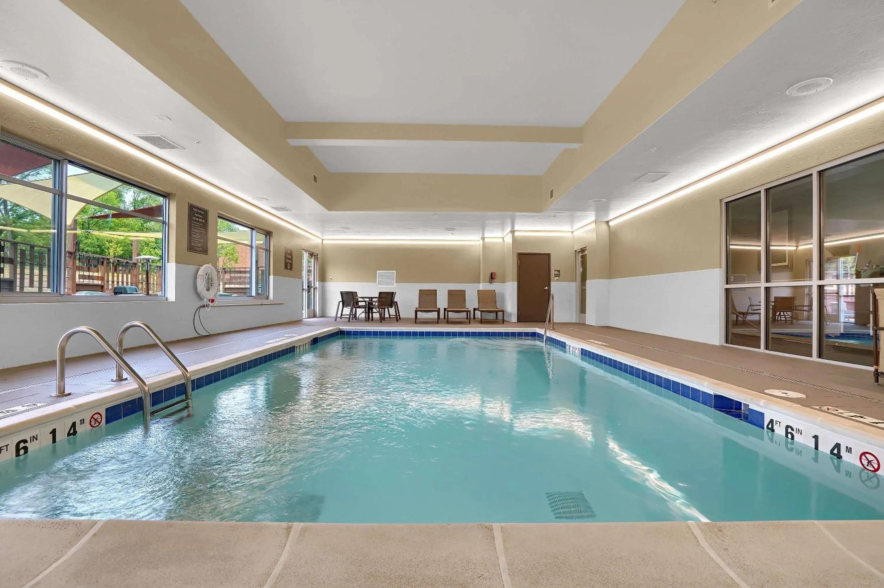 Pool view in Best Western Plus Fillmore Inn & Suites