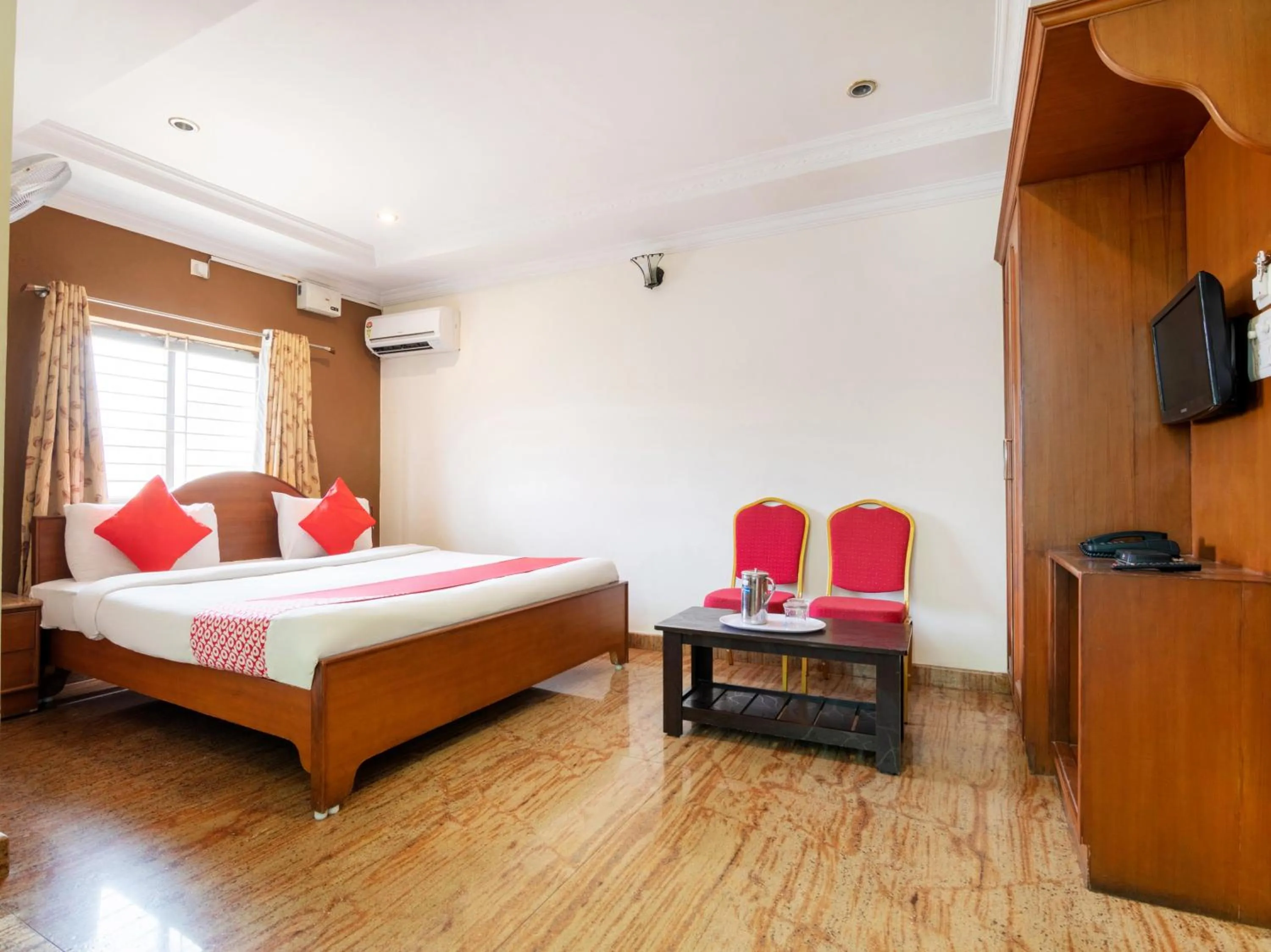 Bedroom in Hotel O Sree Balaji Residency