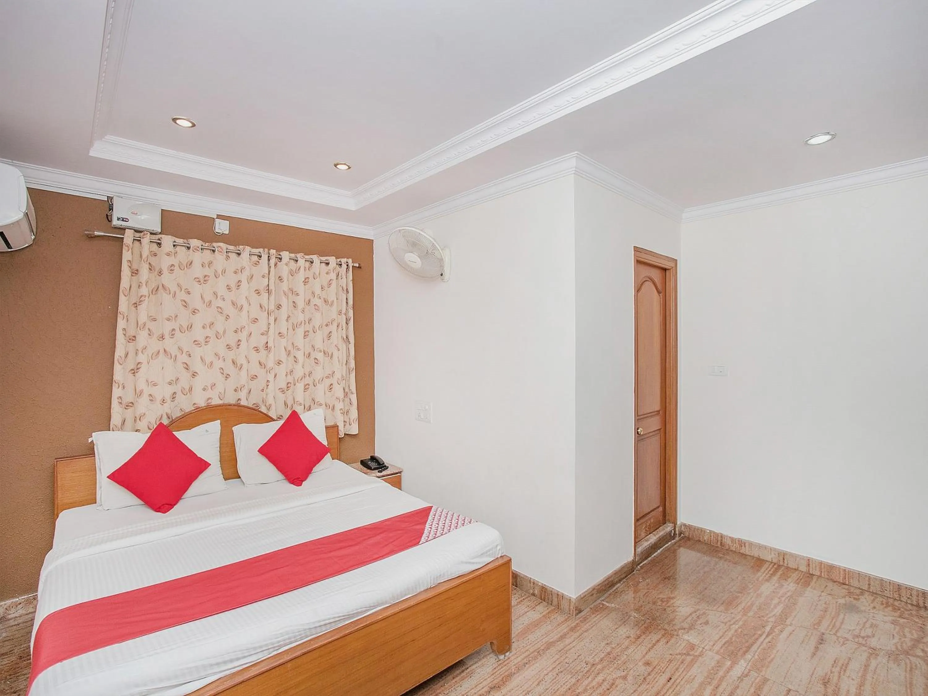 Bedroom in Hotel O Sree Balaji Residency