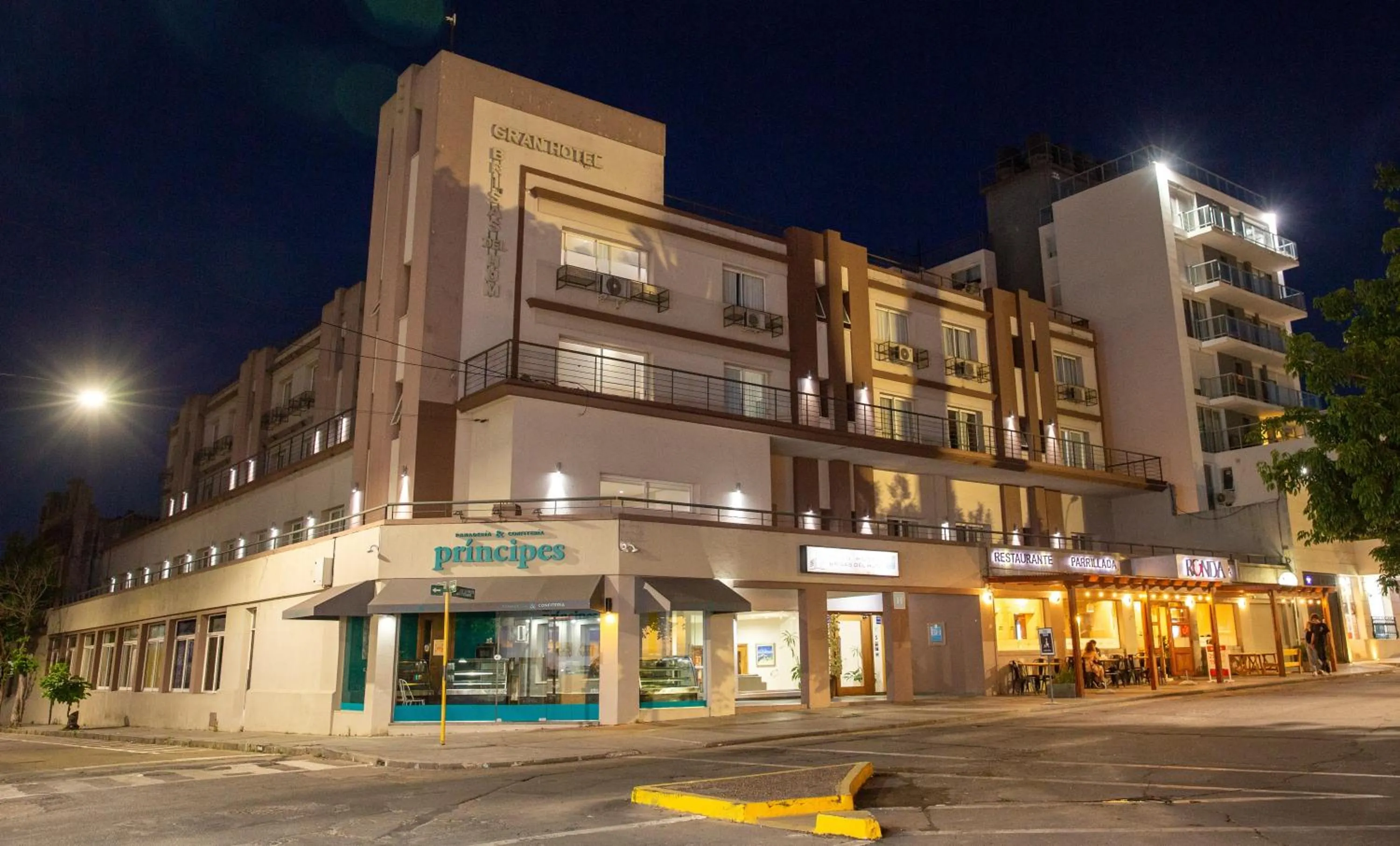 Gran Hotel Brisas del Hum