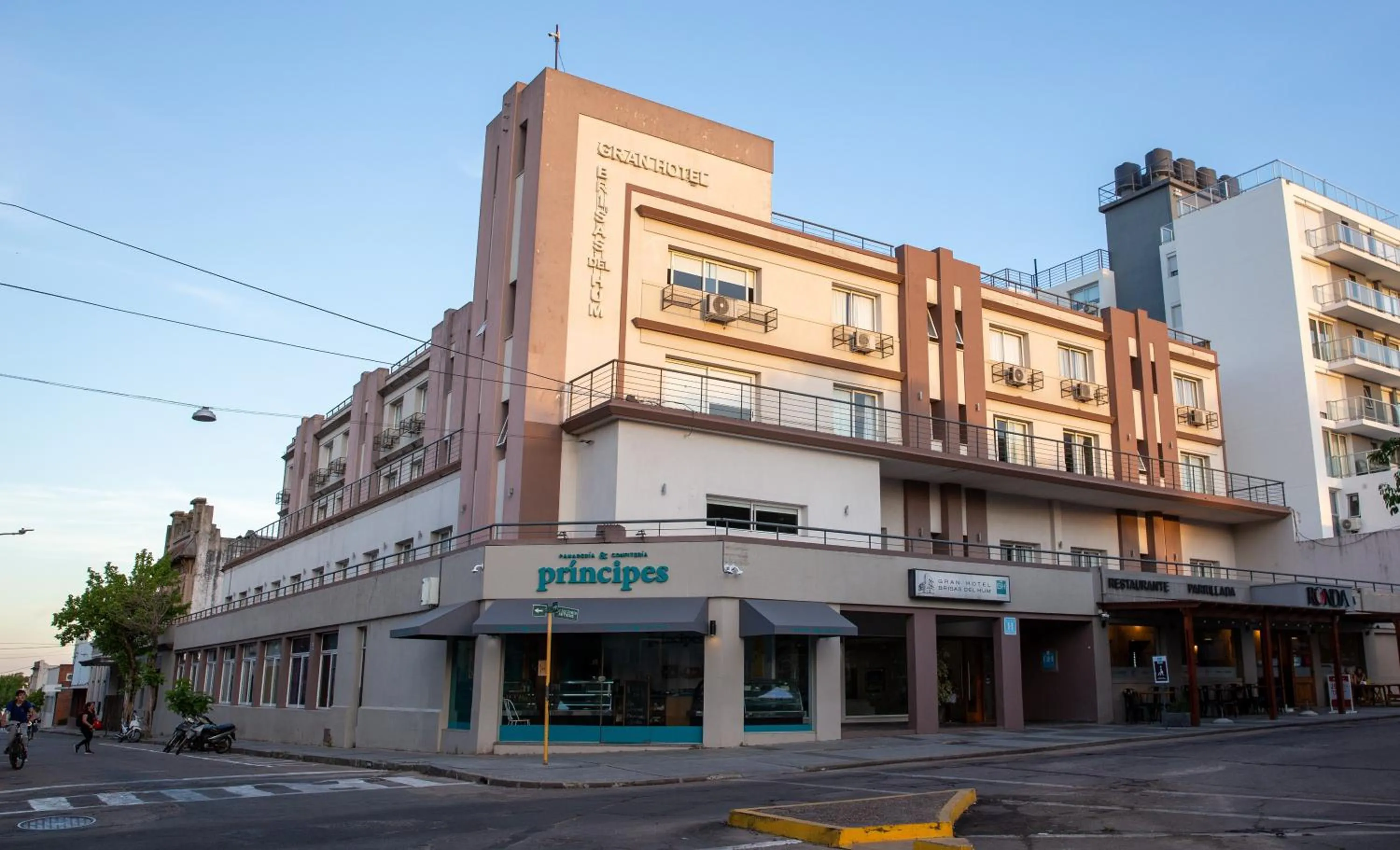 Gran Hotel Brisas del Hum