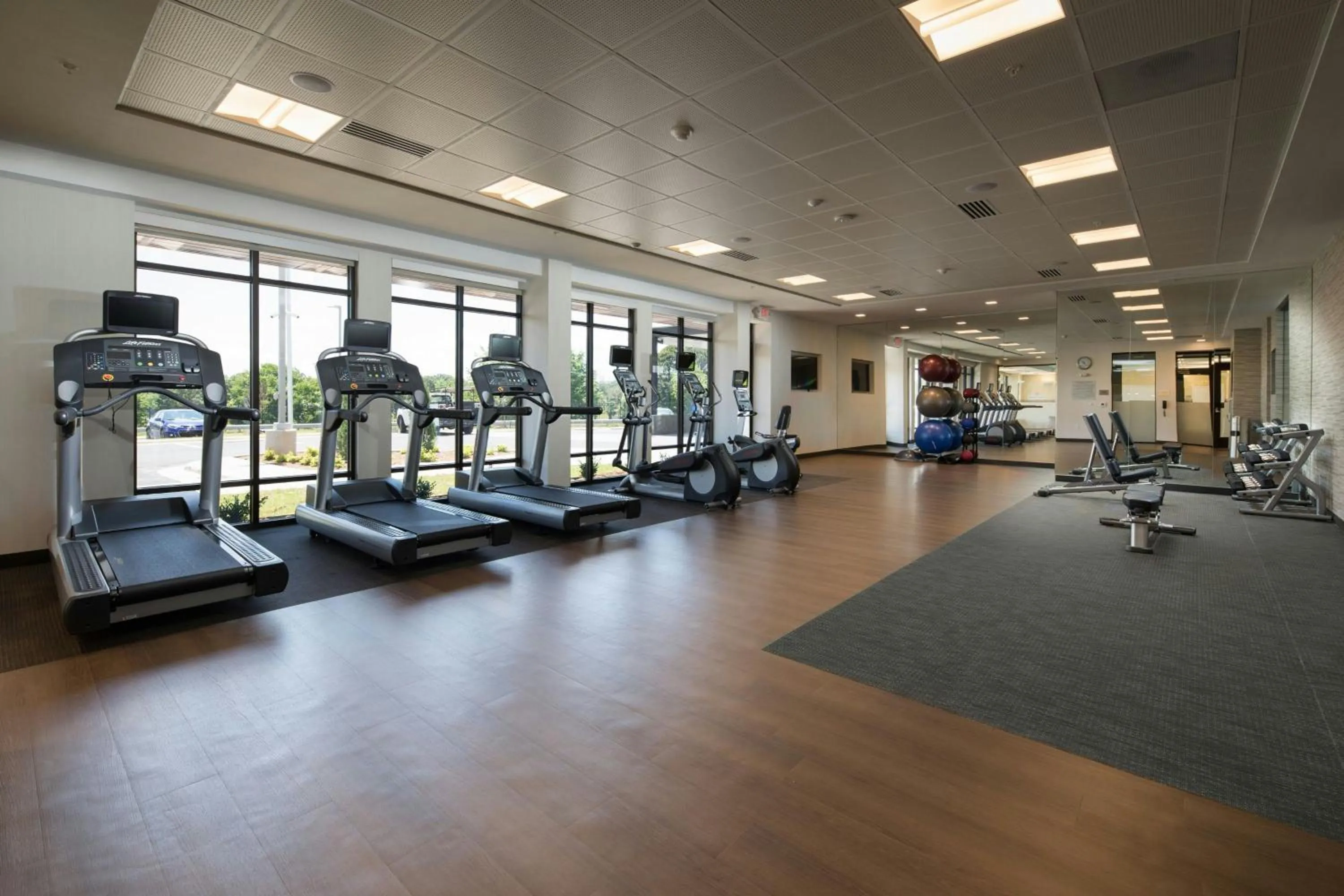 Fitness centre/facilities in Courtyard by Marriott Russellville