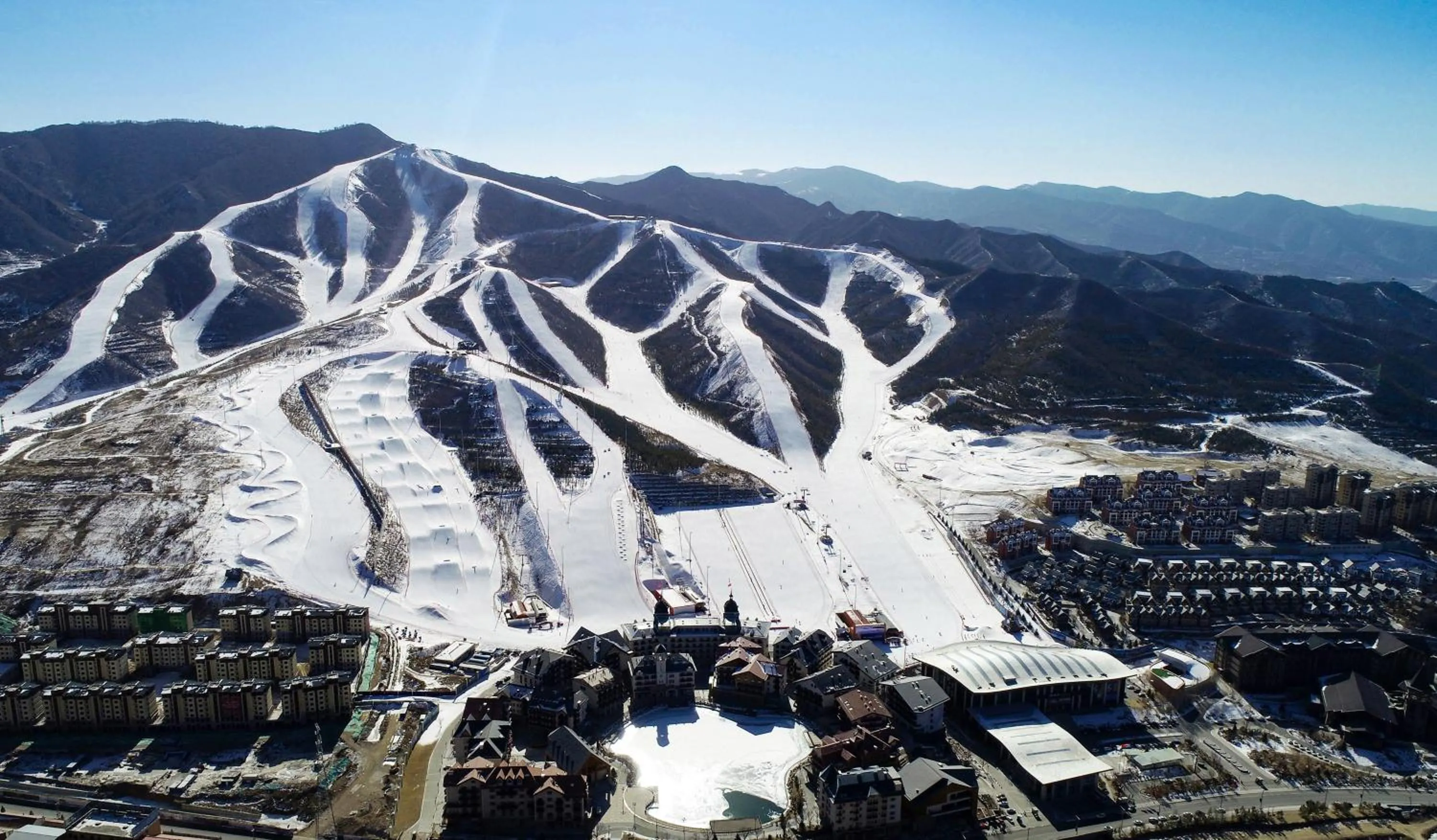 Property building in Holiday Inn Resort Zhangjiakou Chongli, an IHG Hotel