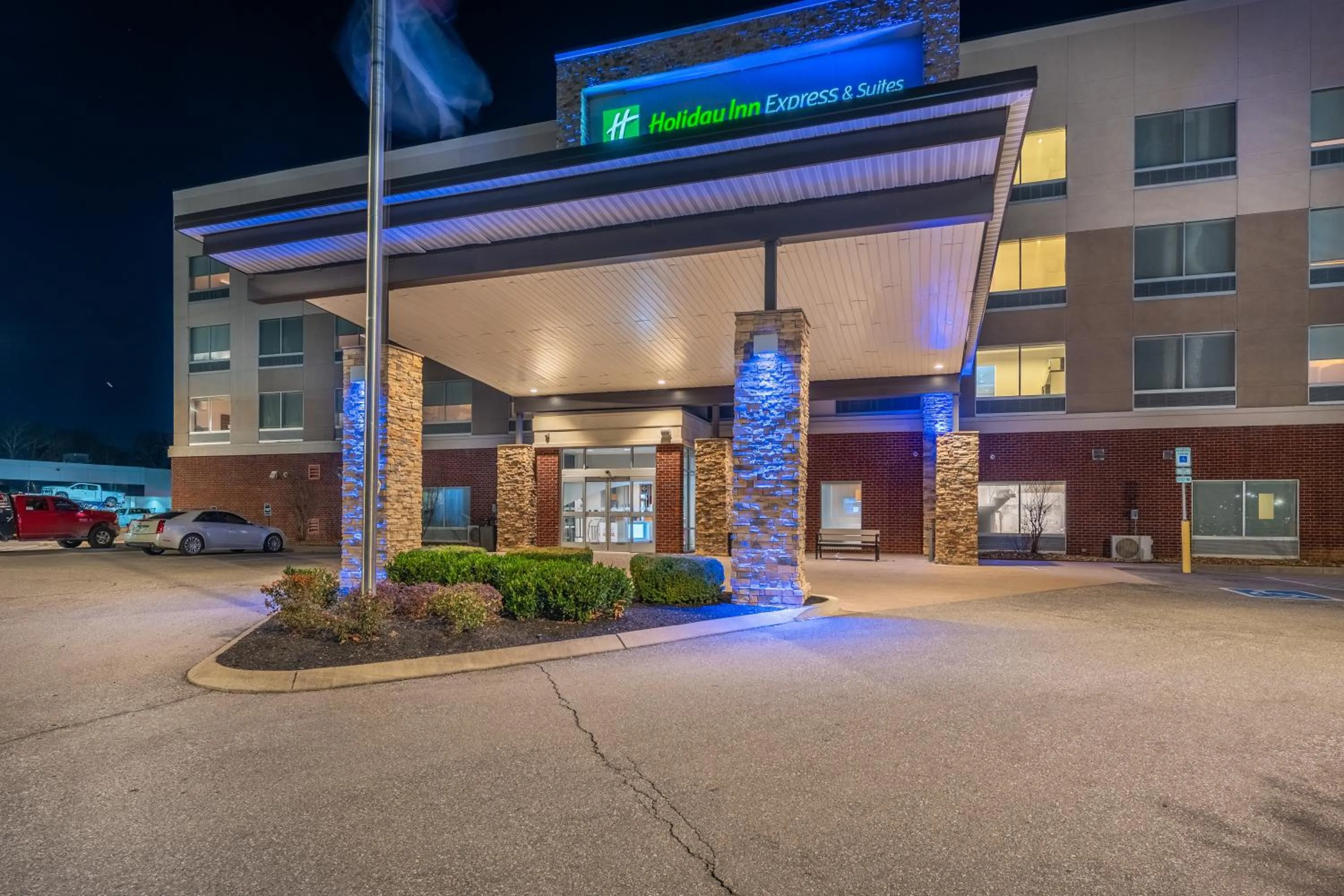 Holiday Inn Express & Suites Nashville North - Springfield by IHG