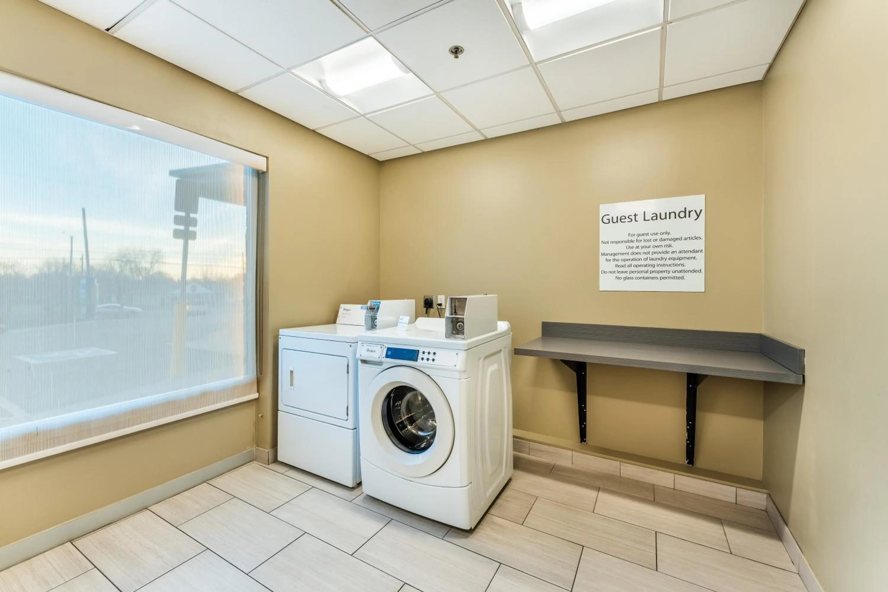 Holiday Inn Express & Suites Nashville North - Springfield by IHG