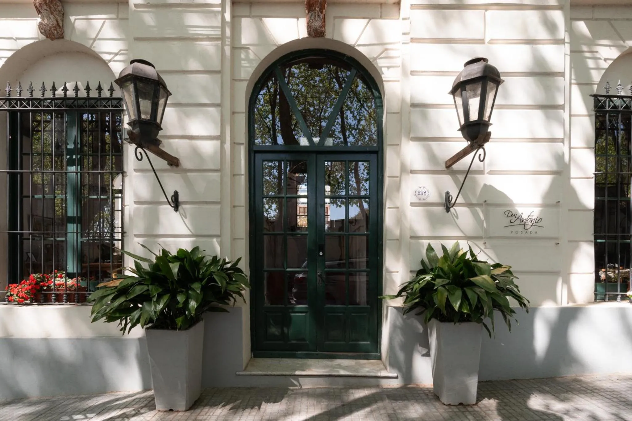 Facade/entrance in Don Antonio Posada