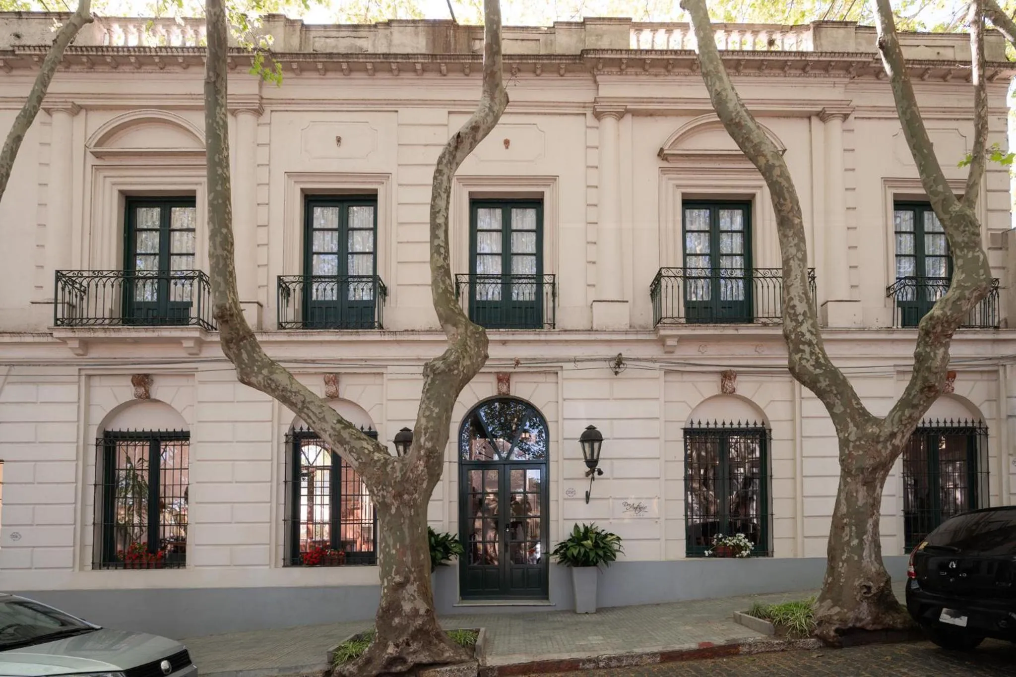 Facade/entrance in Don Antonio Posada