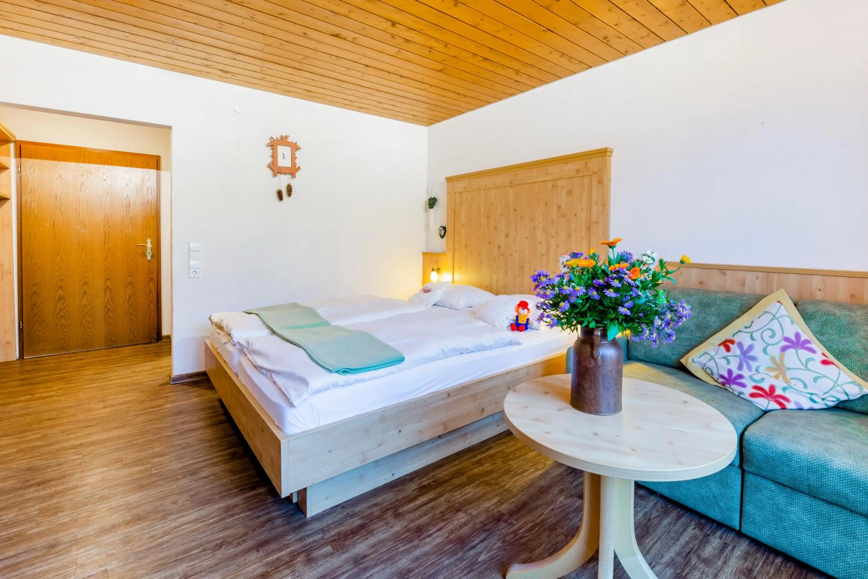 Bed in Hotel Engel - Familotel Hochschwarzwald