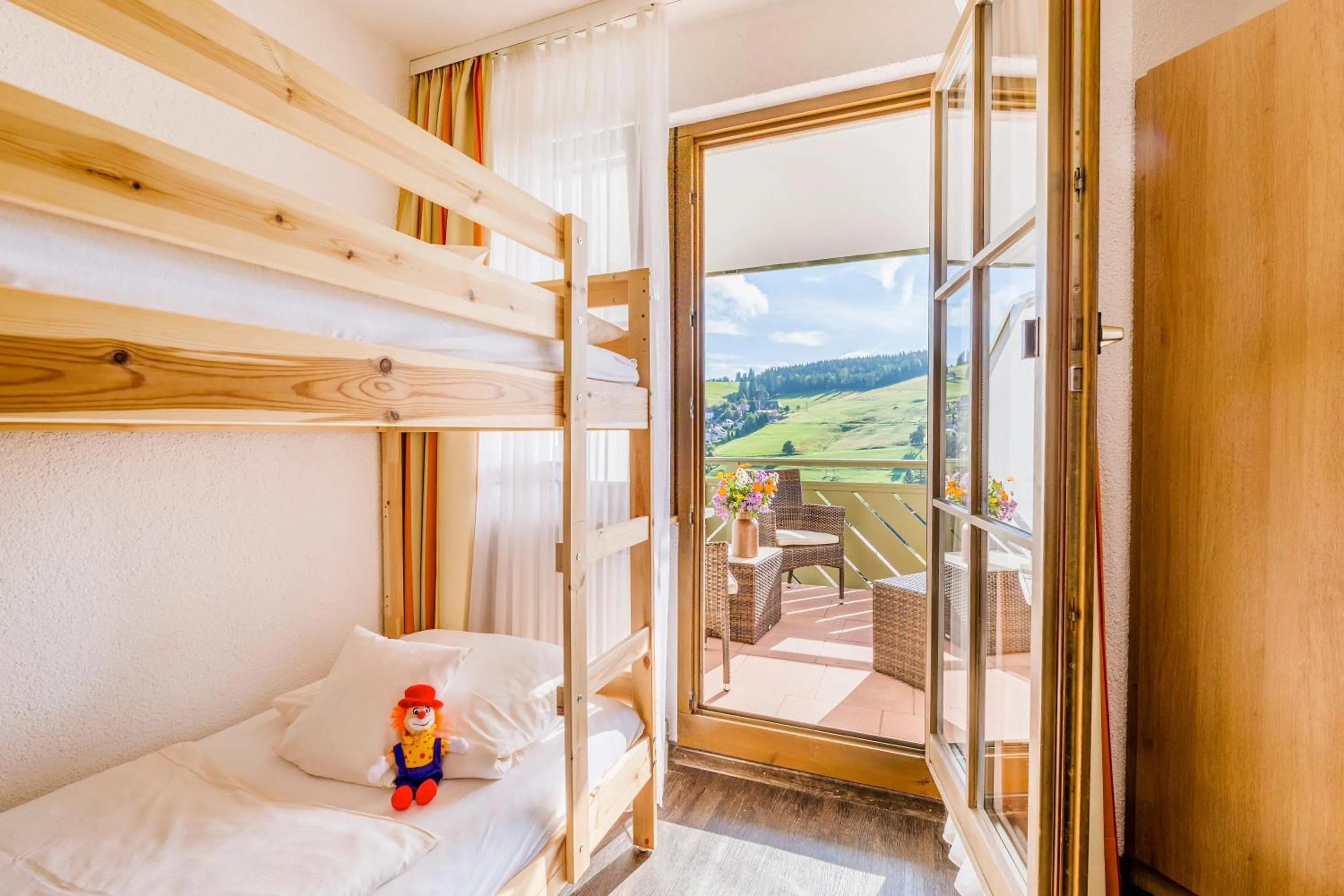 bunk bed, Bed in Hotel Engel - Familotel Hochschwarzwald