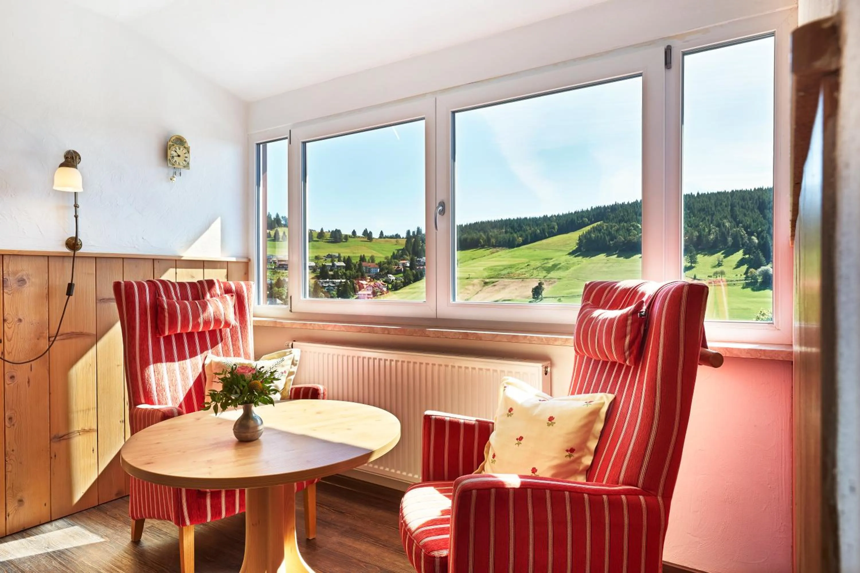 Seating area in Hotel Engel - Familotel Hochschwarzwald