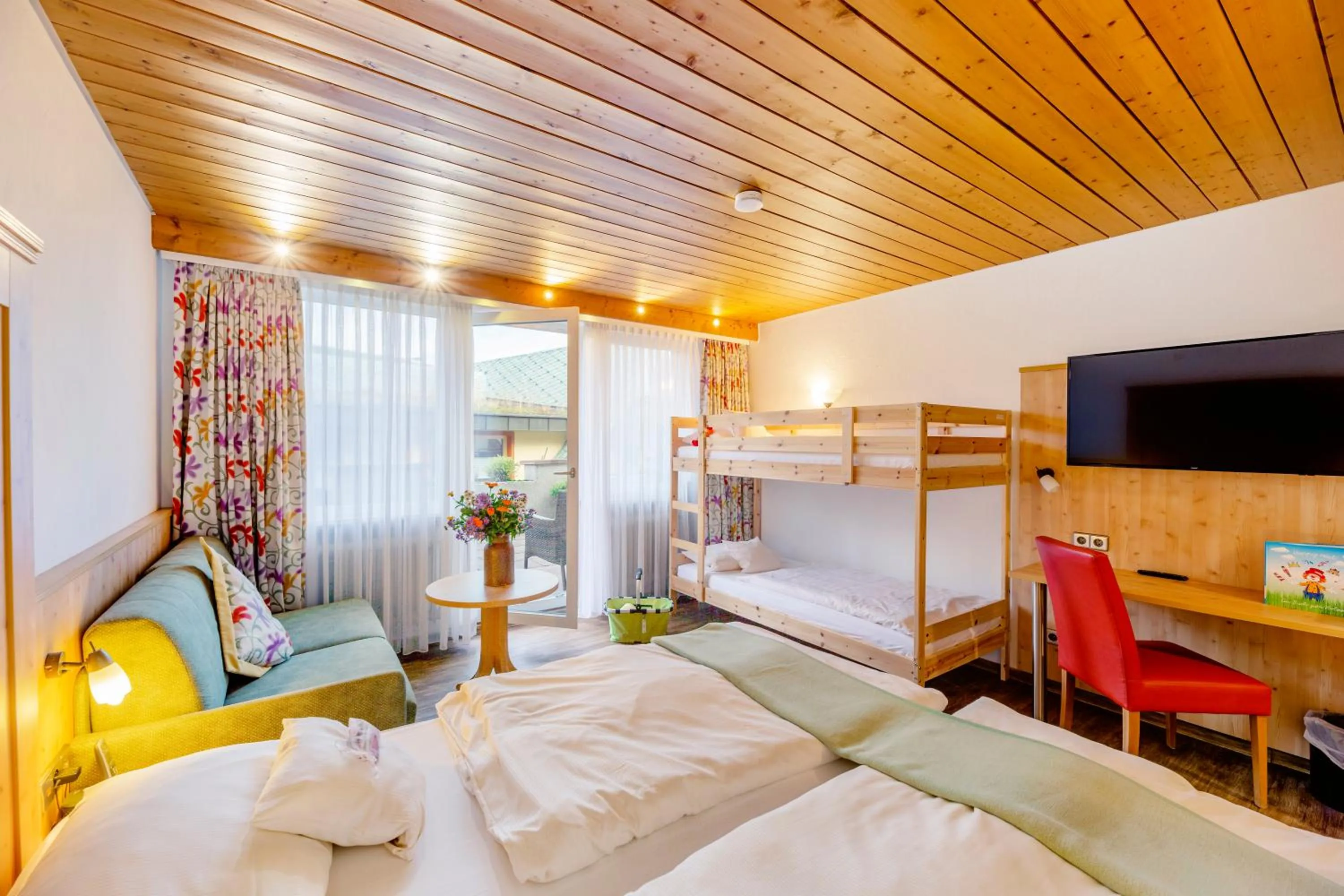 Photo of the whole room, Bed in Hotel Engel - Familotel Hochschwarzwald