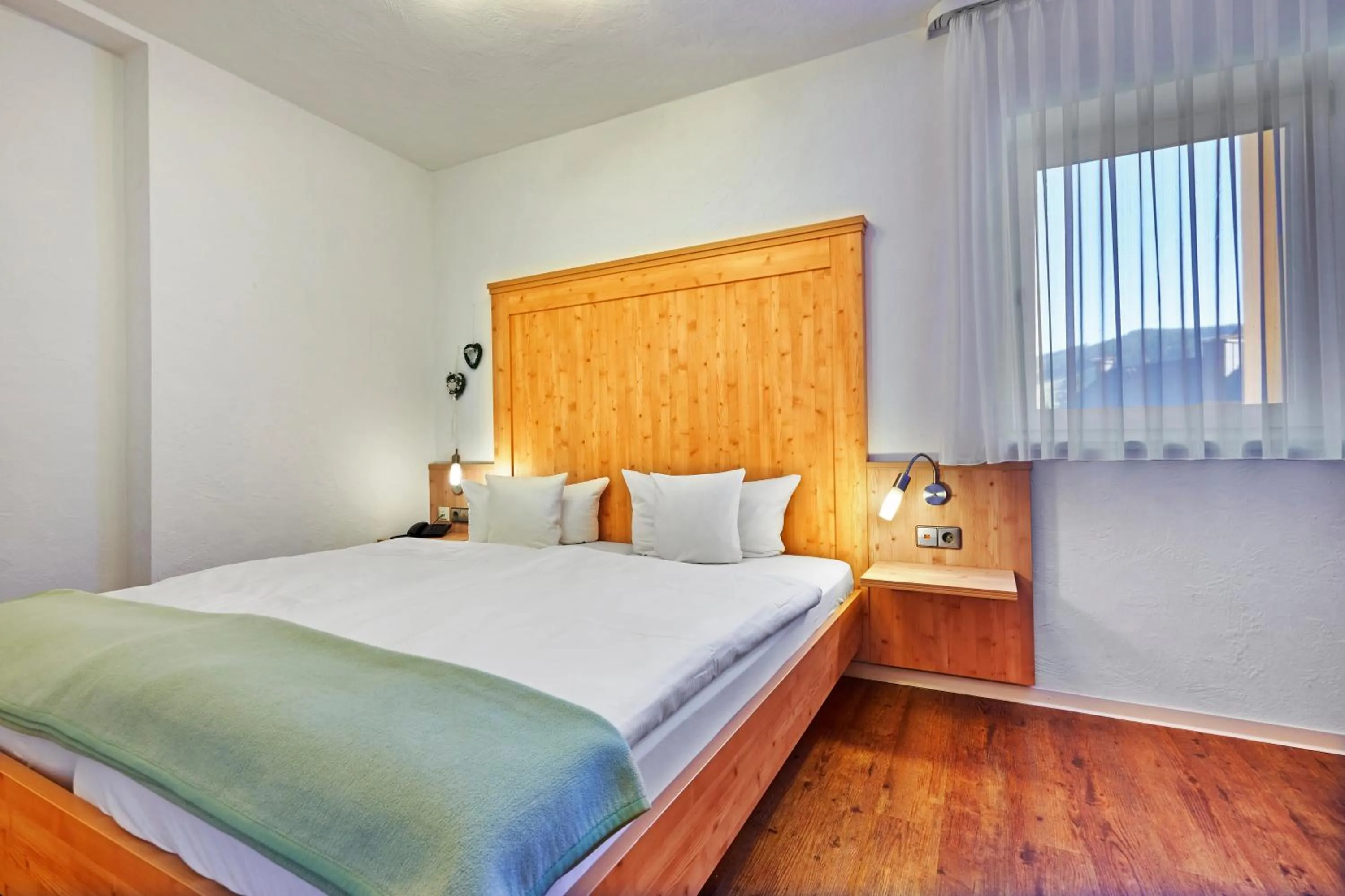 Bed in Hotel Engel - Familotel Hochschwarzwald