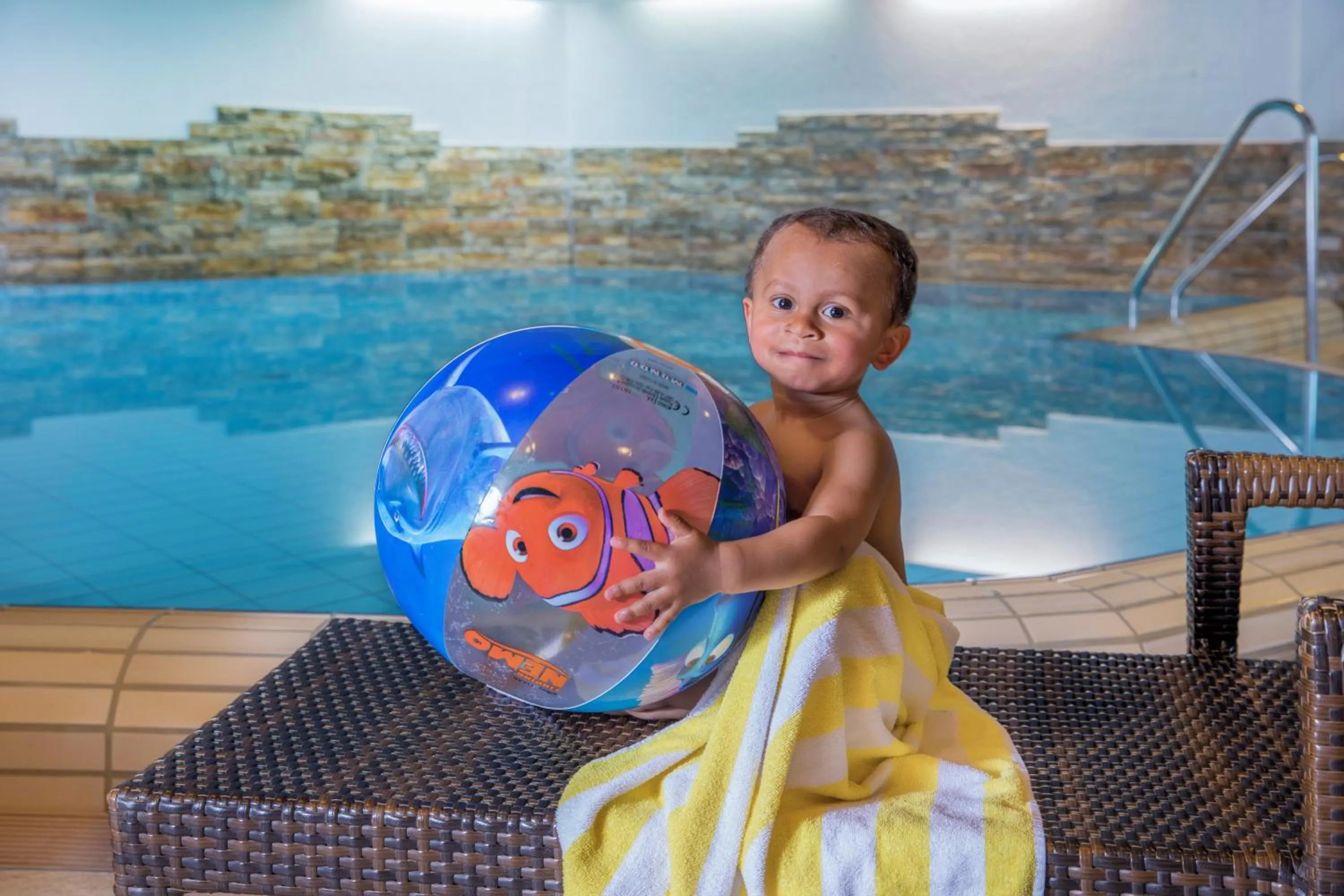 Swimming pool in Hotel Engel - Familotel Hochschwarzwald