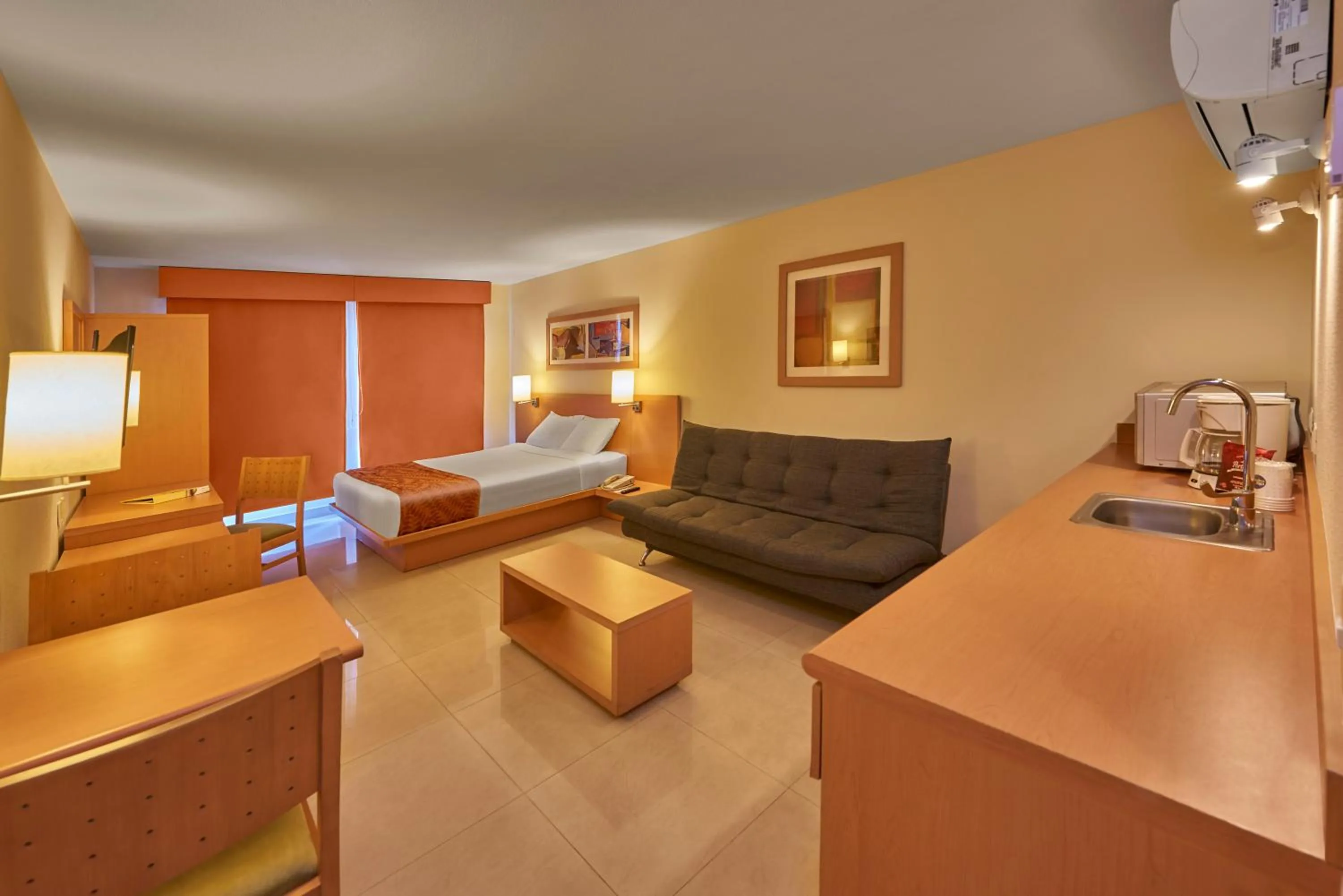 Bedroom, Bed in City Express by Marriott Mazatlan