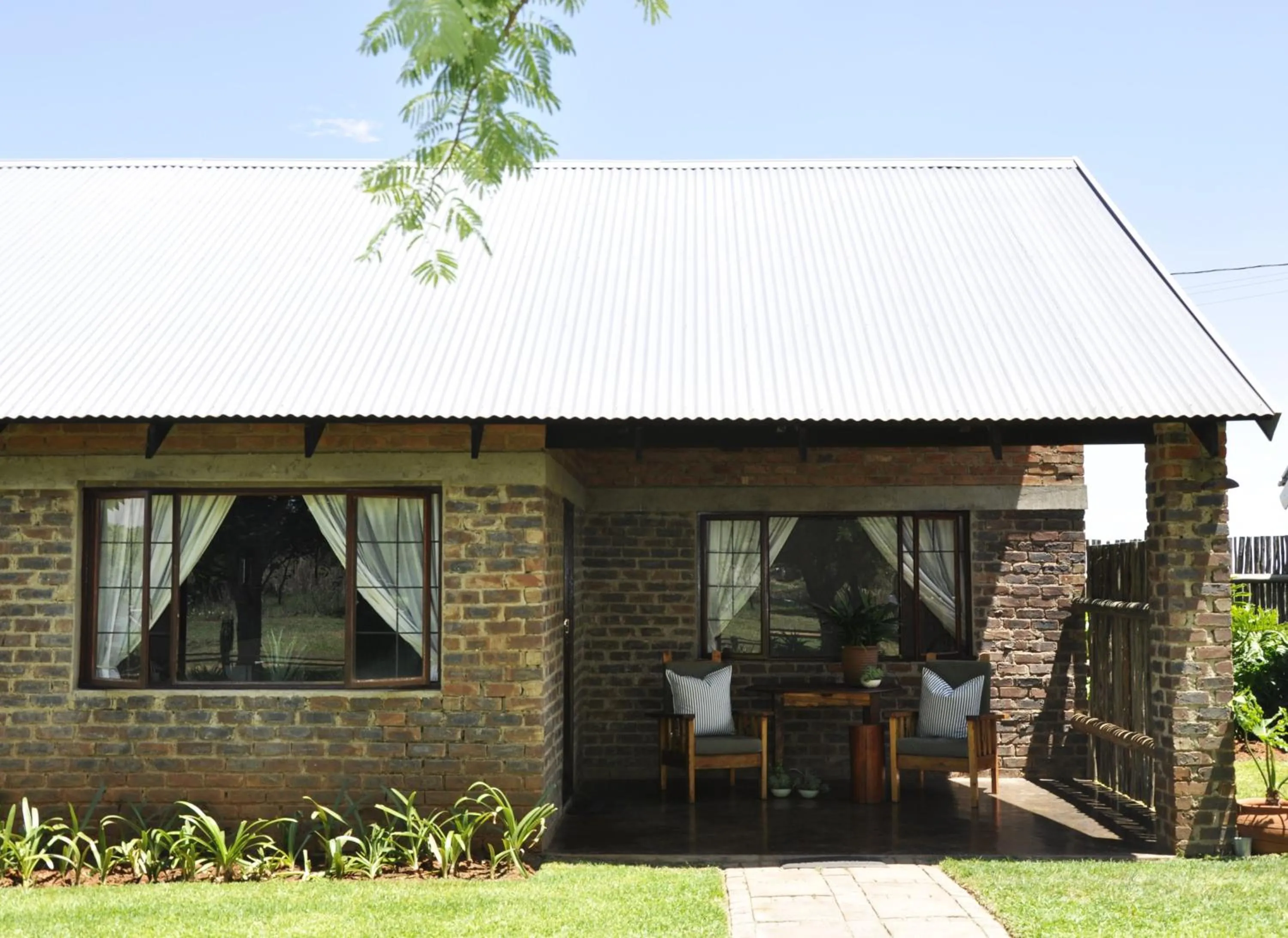 Property building in Grincourt B&B- with No Load shedding