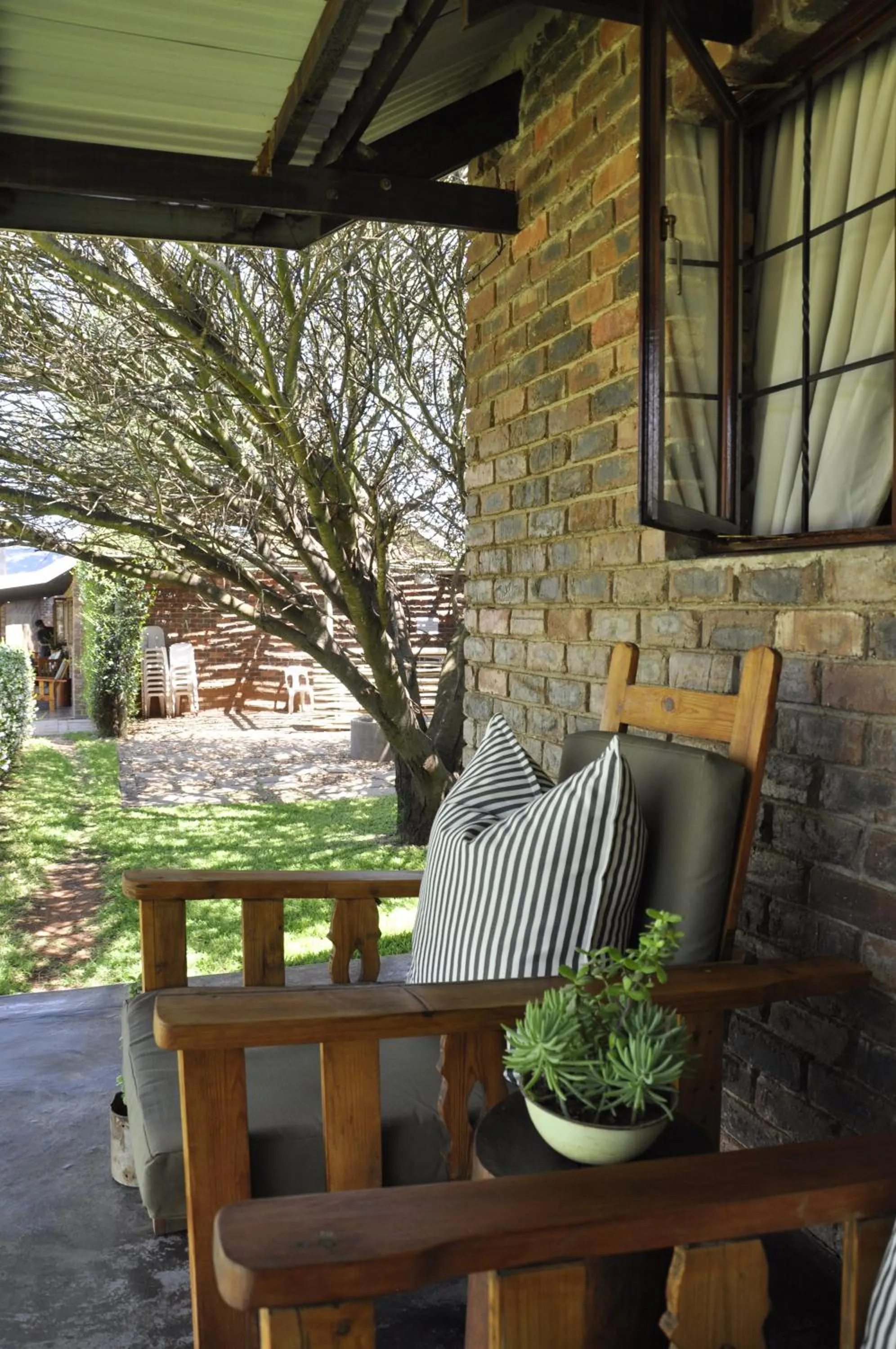 Garden in Grincourt B&B- with No Load shedding