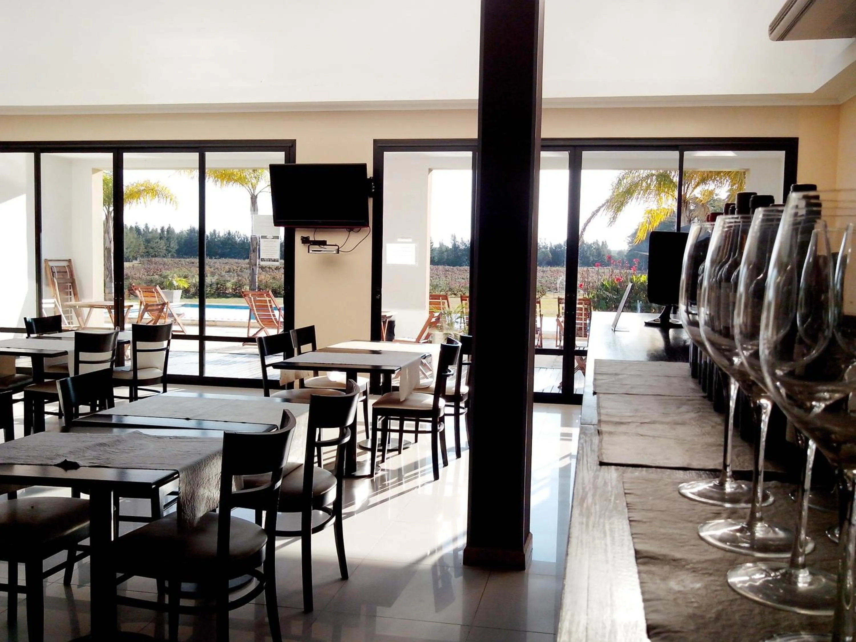 Restaurant/places to eat in Hathor Concordia