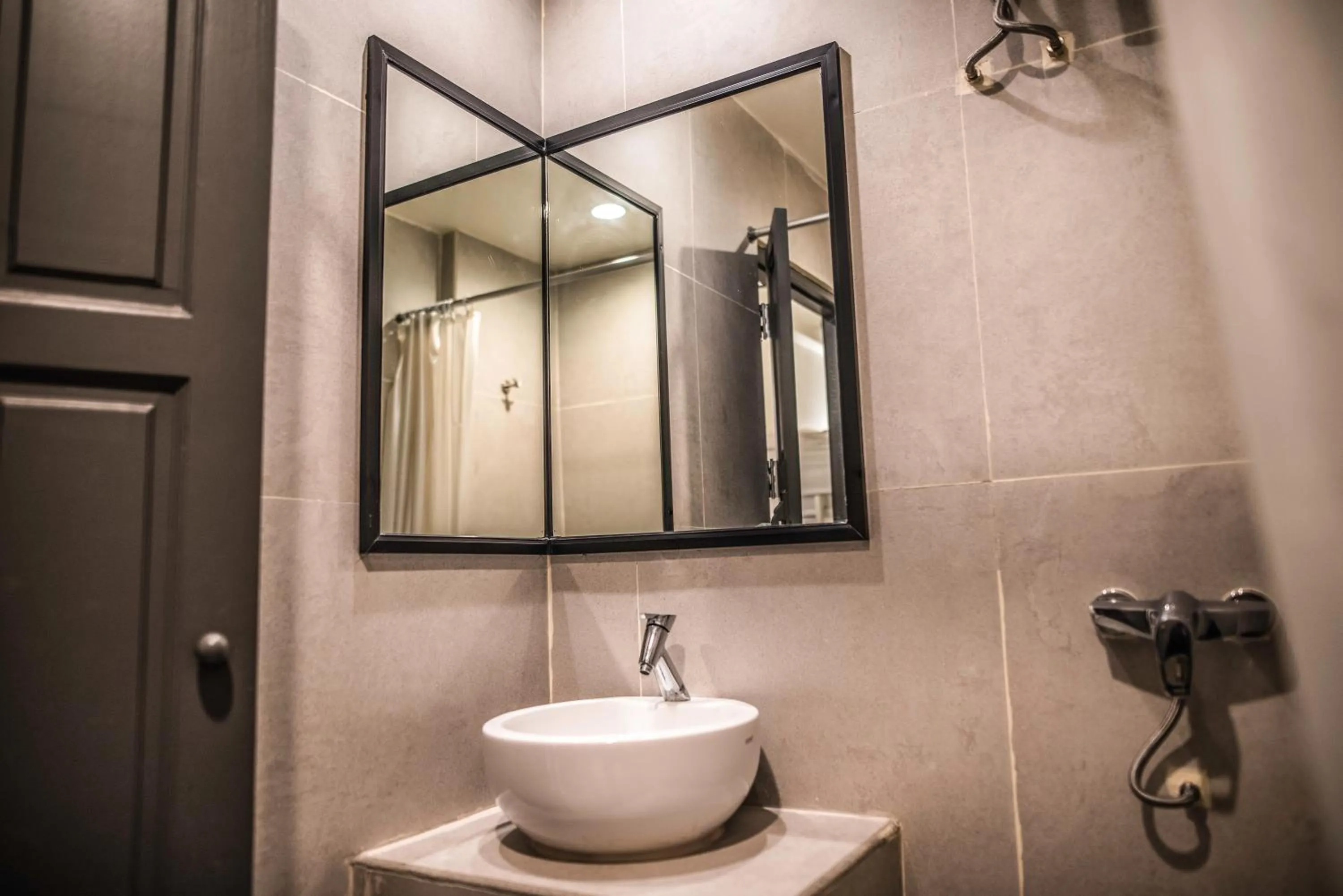 Bathroom in Jam Hostel Bangkok