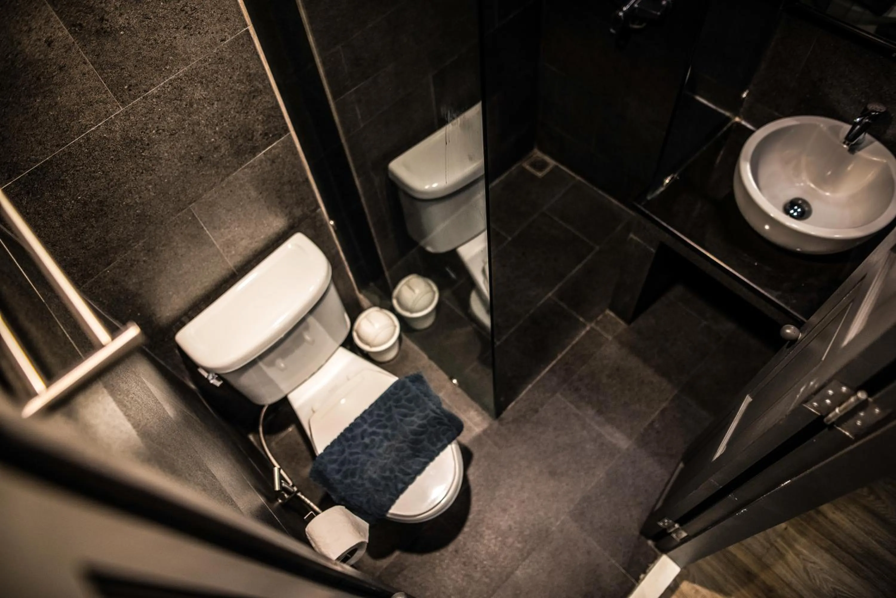 Toilet in Jam Hostel Bangkok