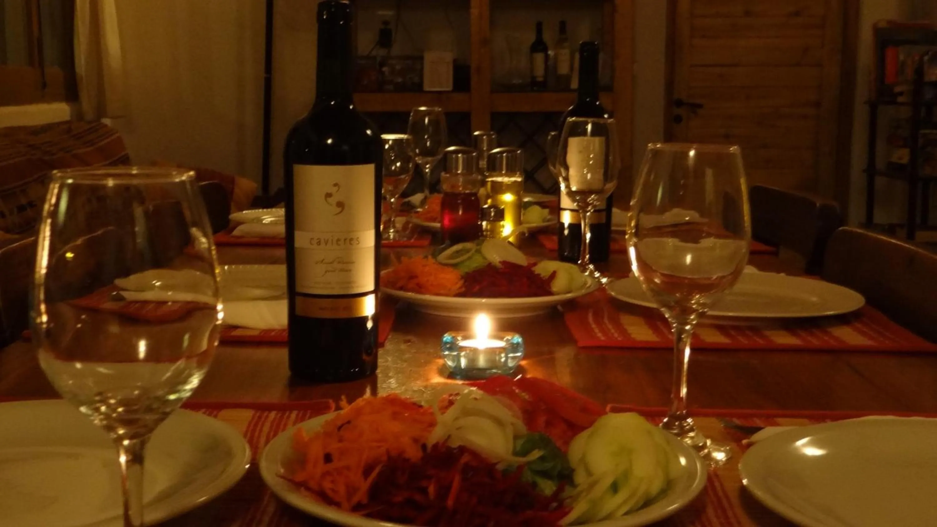 Food and drinks in Posada Cavieres Wine Farm