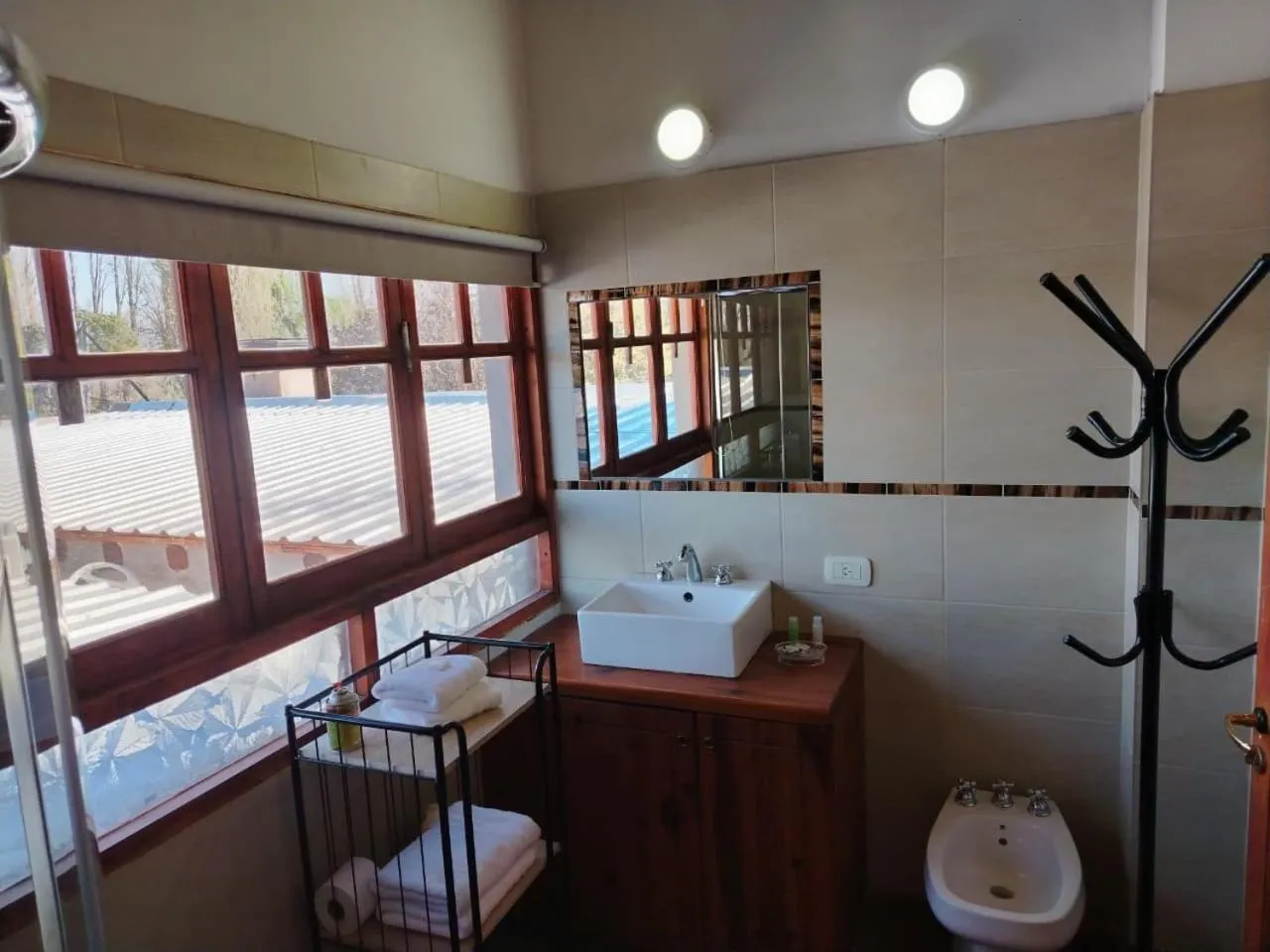Bathroom in Posada Cavieres Wine Farm