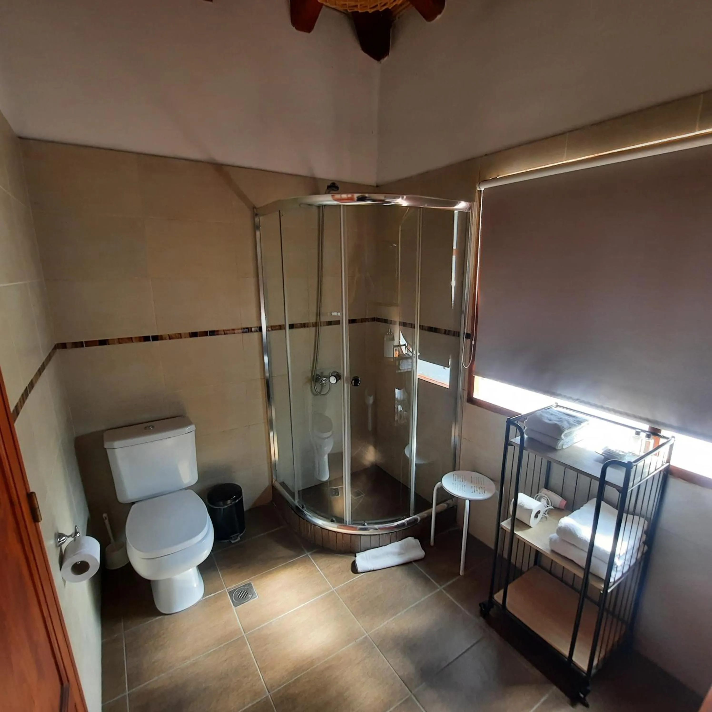 Bathroom in Posada Cavieres Wine Farm