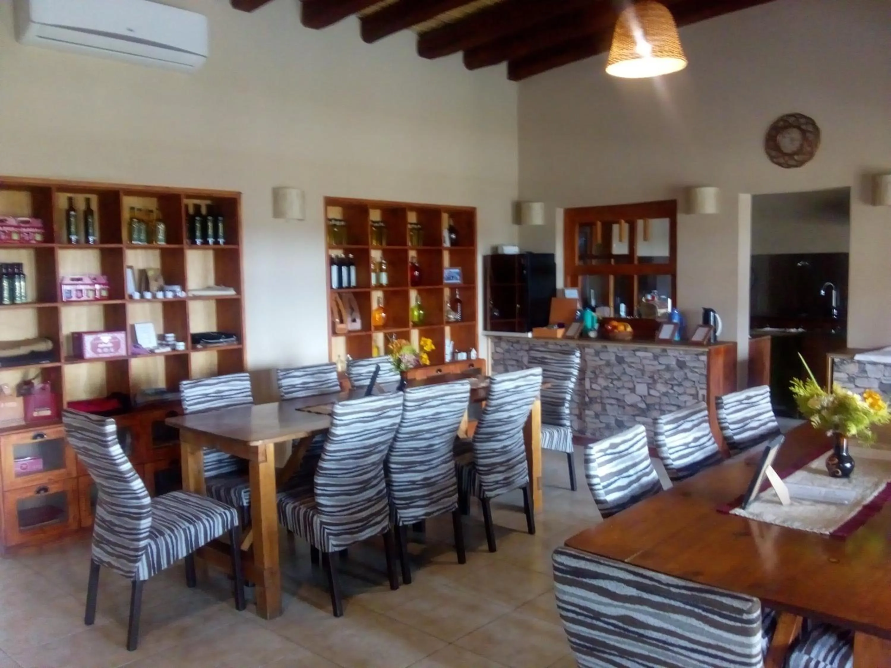 Restaurant/places to eat in Posada Cavieres Wine Farm