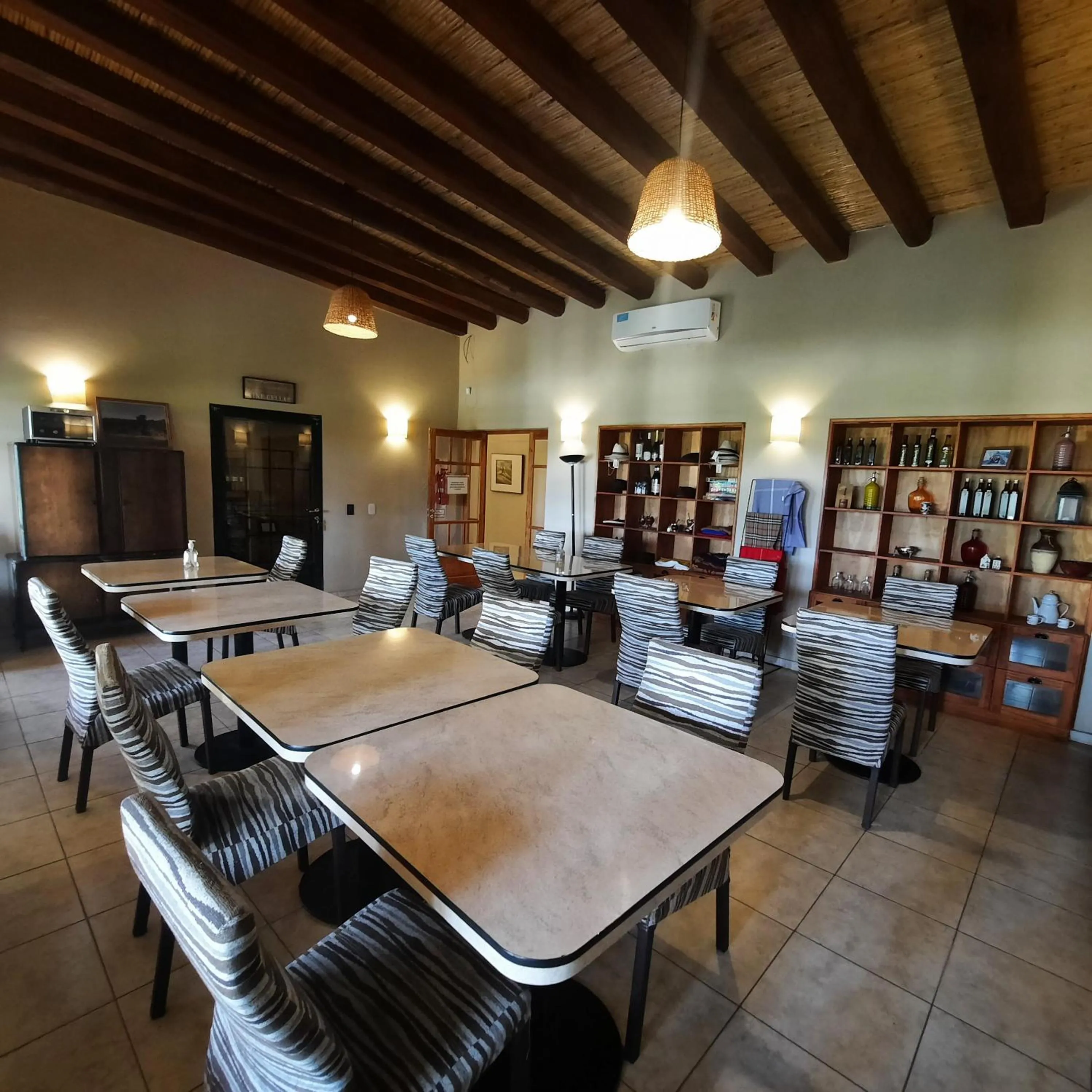 Restaurant/places to eat in Posada Cavieres Wine Farm