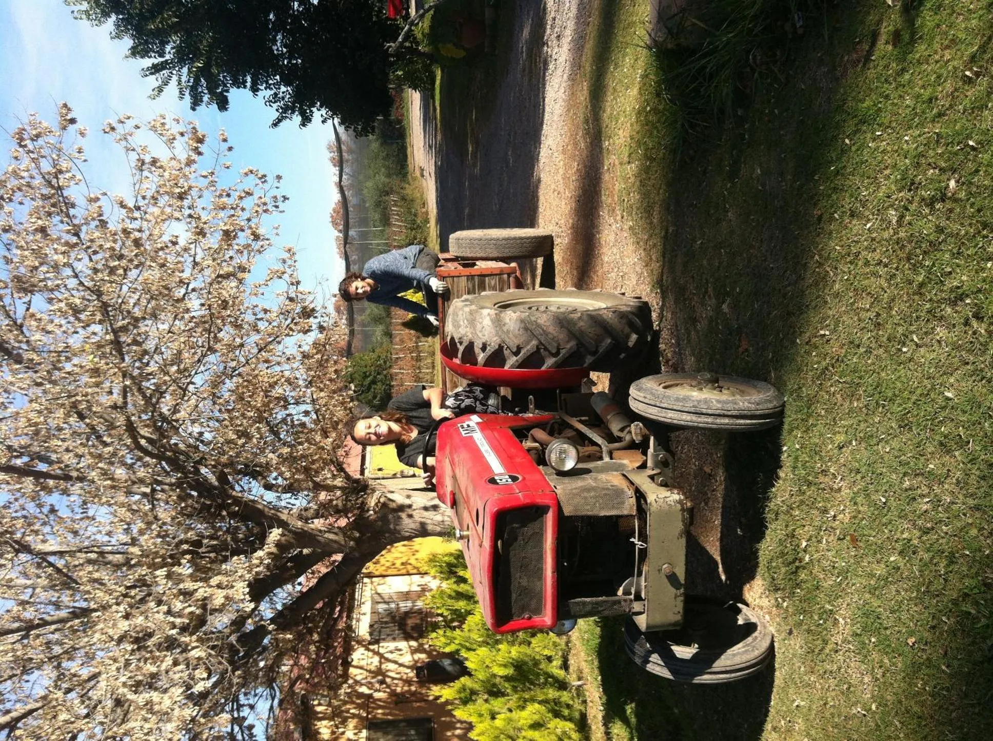 People in Posada Cavieres Wine Farm