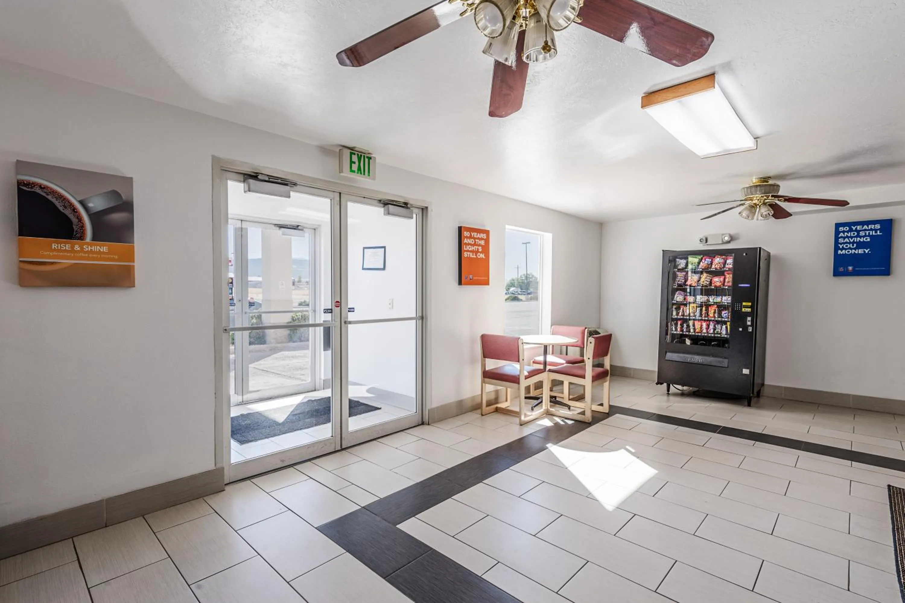 Lobby or reception in Motel 6-Beaver, UT