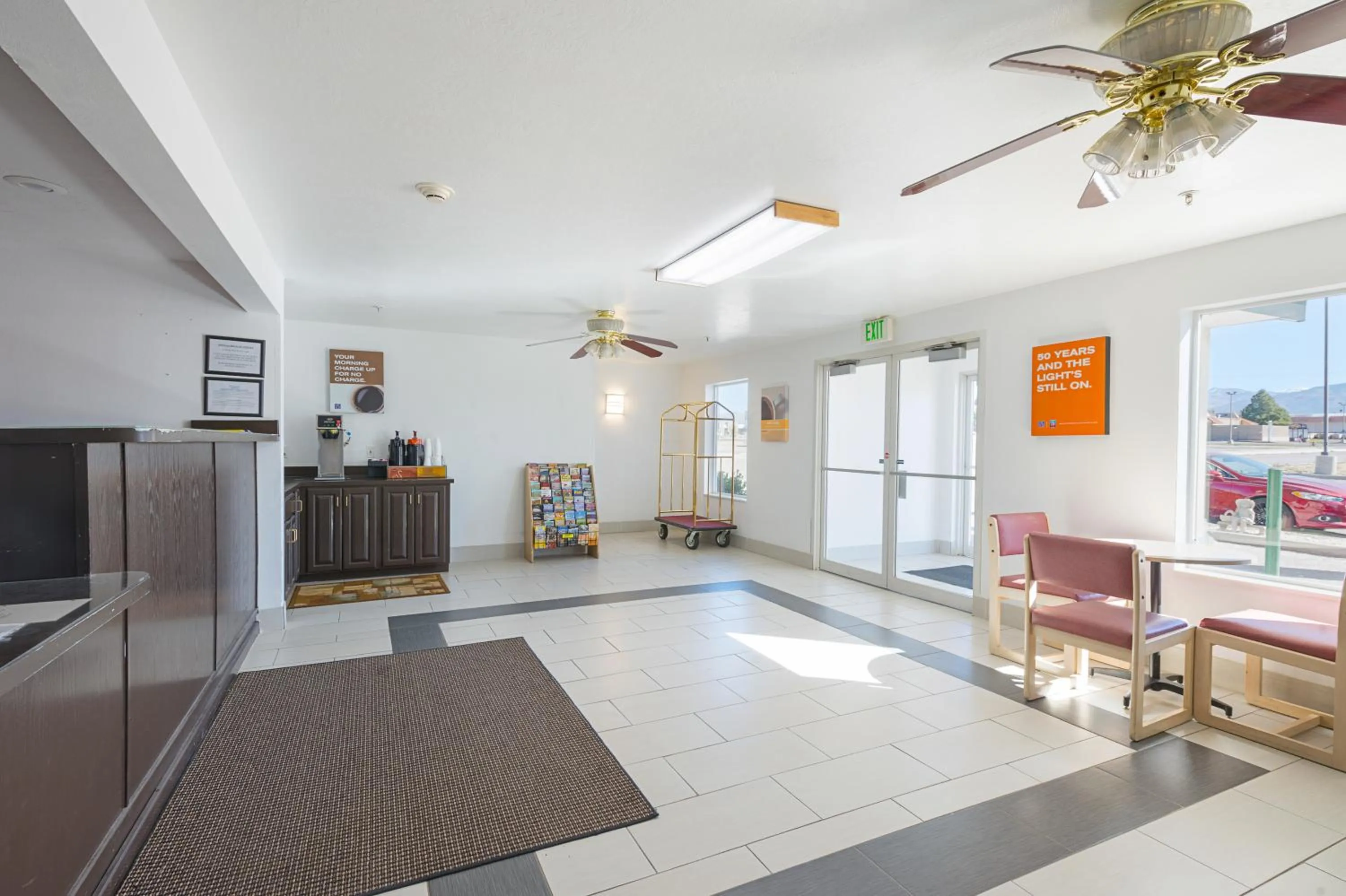 Lobby or reception in Motel 6-Beaver, UT